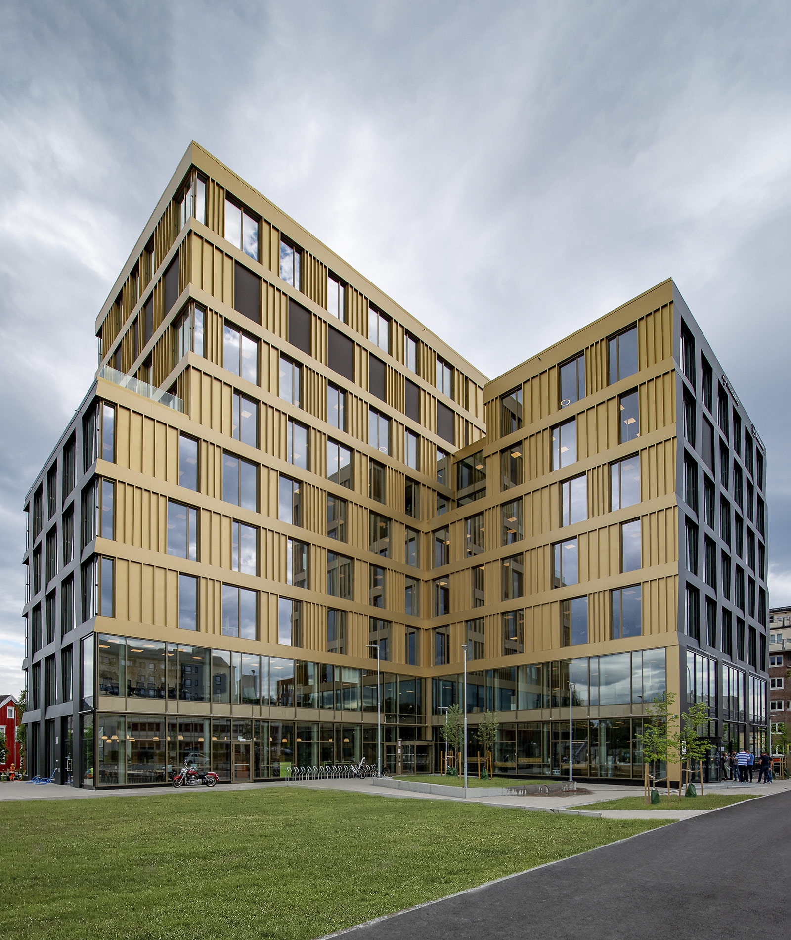 Composite Panel Finishes - Metallics