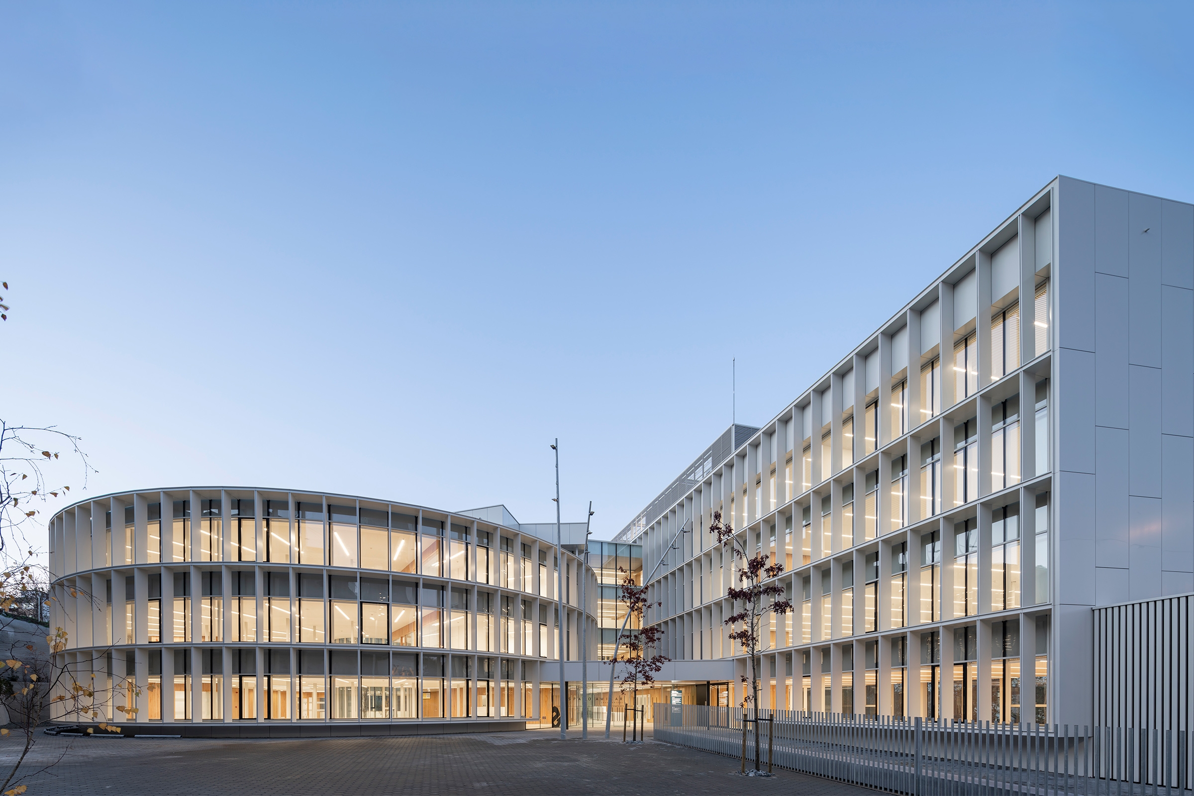 Facade Panels in Espacio Amizar