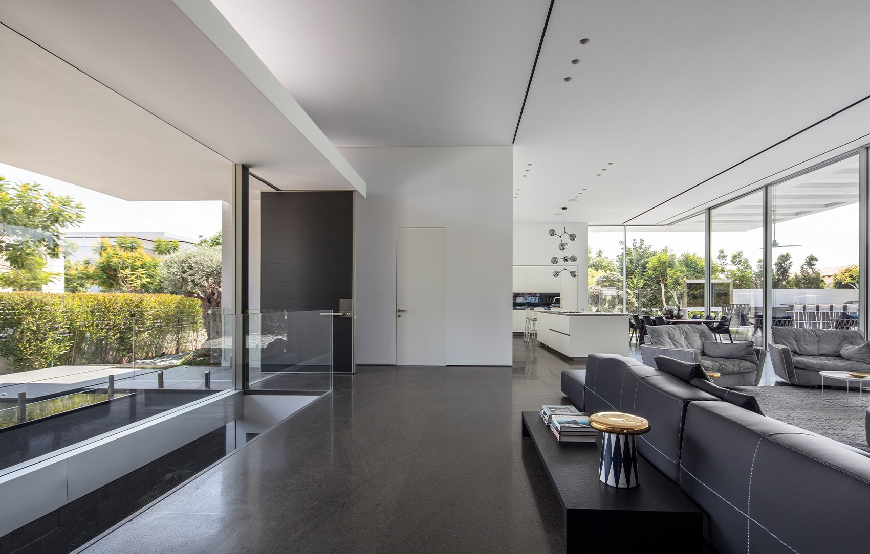 Synua Door in Private Villa, Savyon