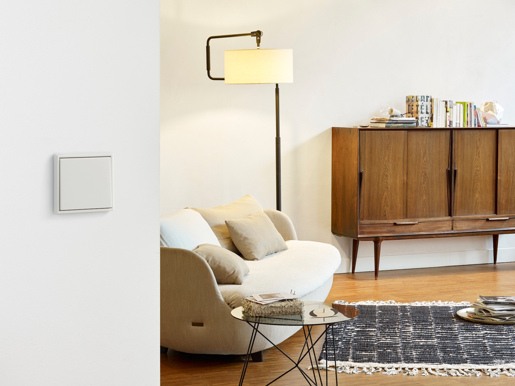 Light Switch - LS 990