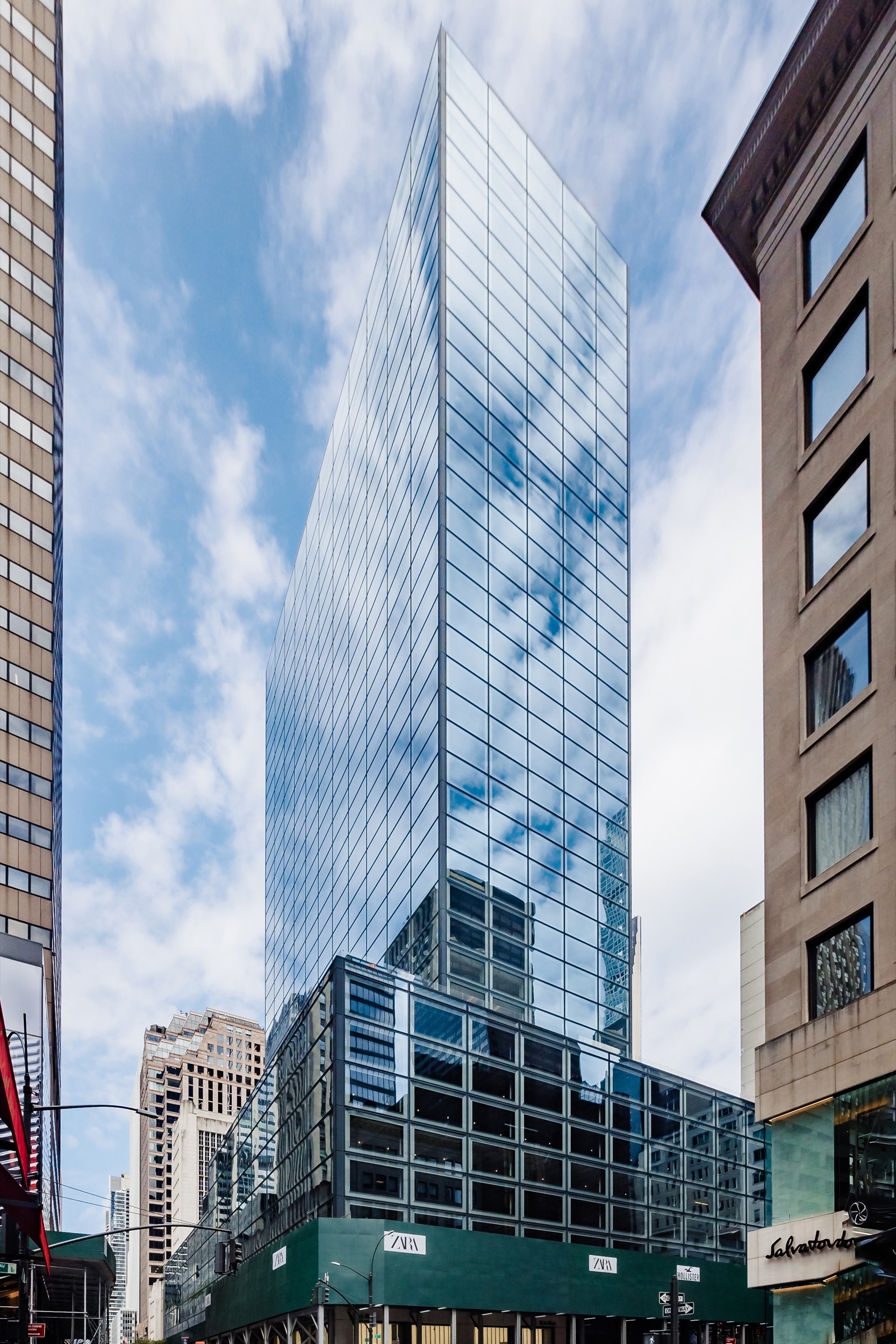 Curtain Wall Facade on 660 Fifth Avenue