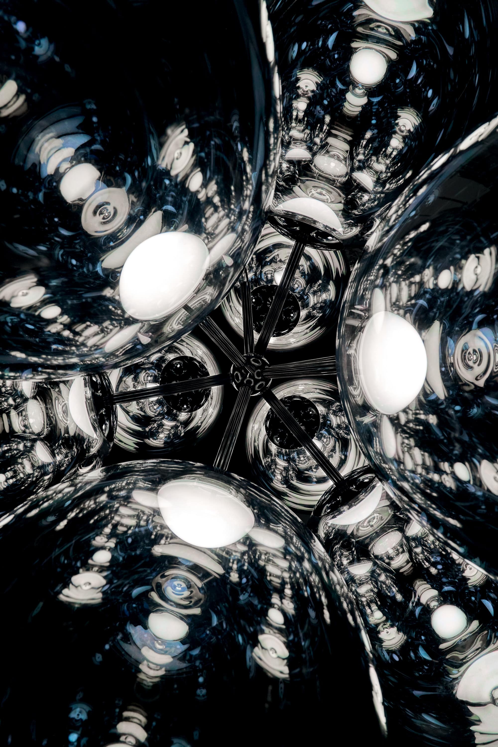 Pendant Systems and Chandeliers - Globe