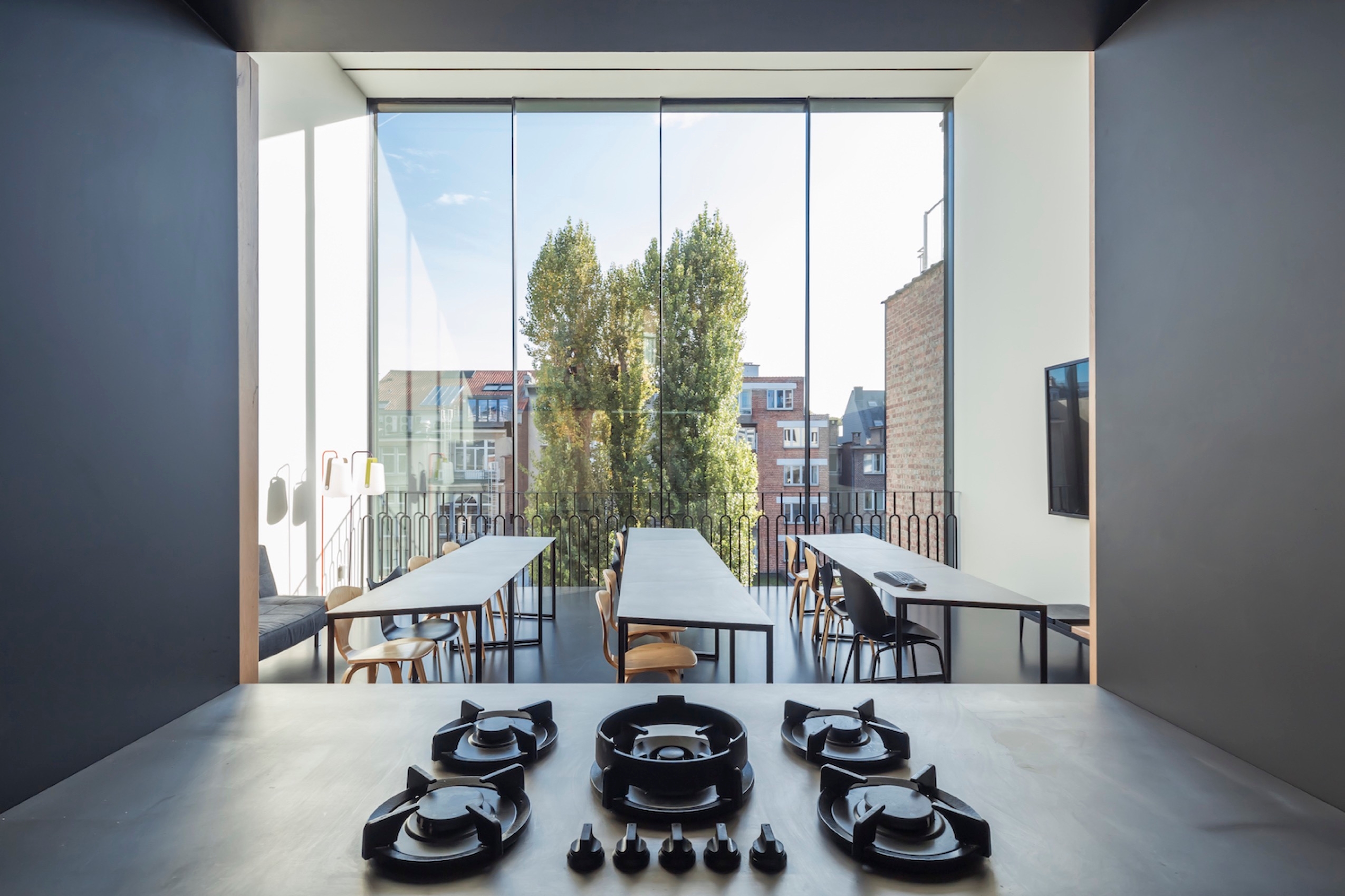 Sistema de Ventanas Corredizas en Centro Odontológico