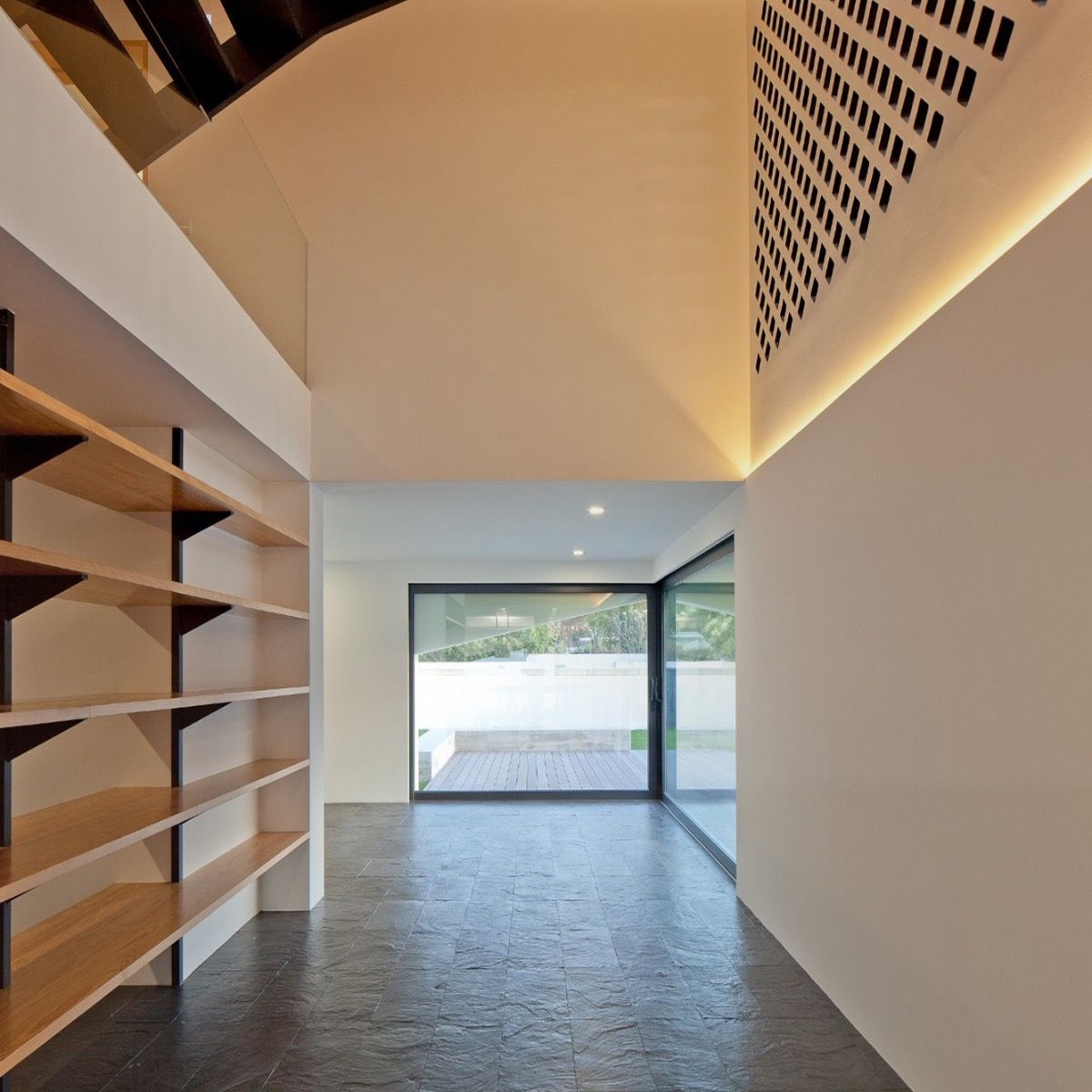 Linear LED Lightbar - Cove