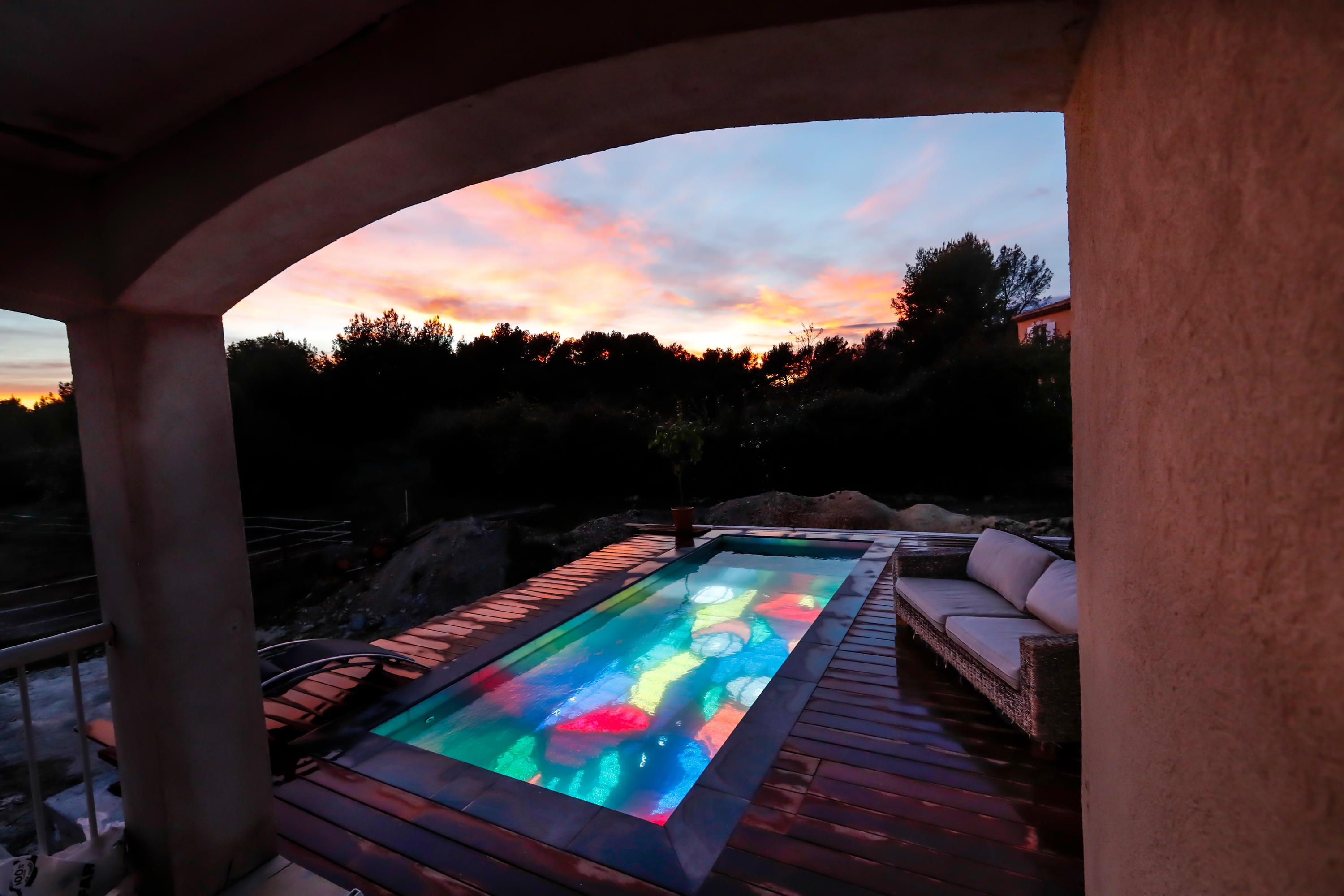 LED Video Floor in a Swimming Pool