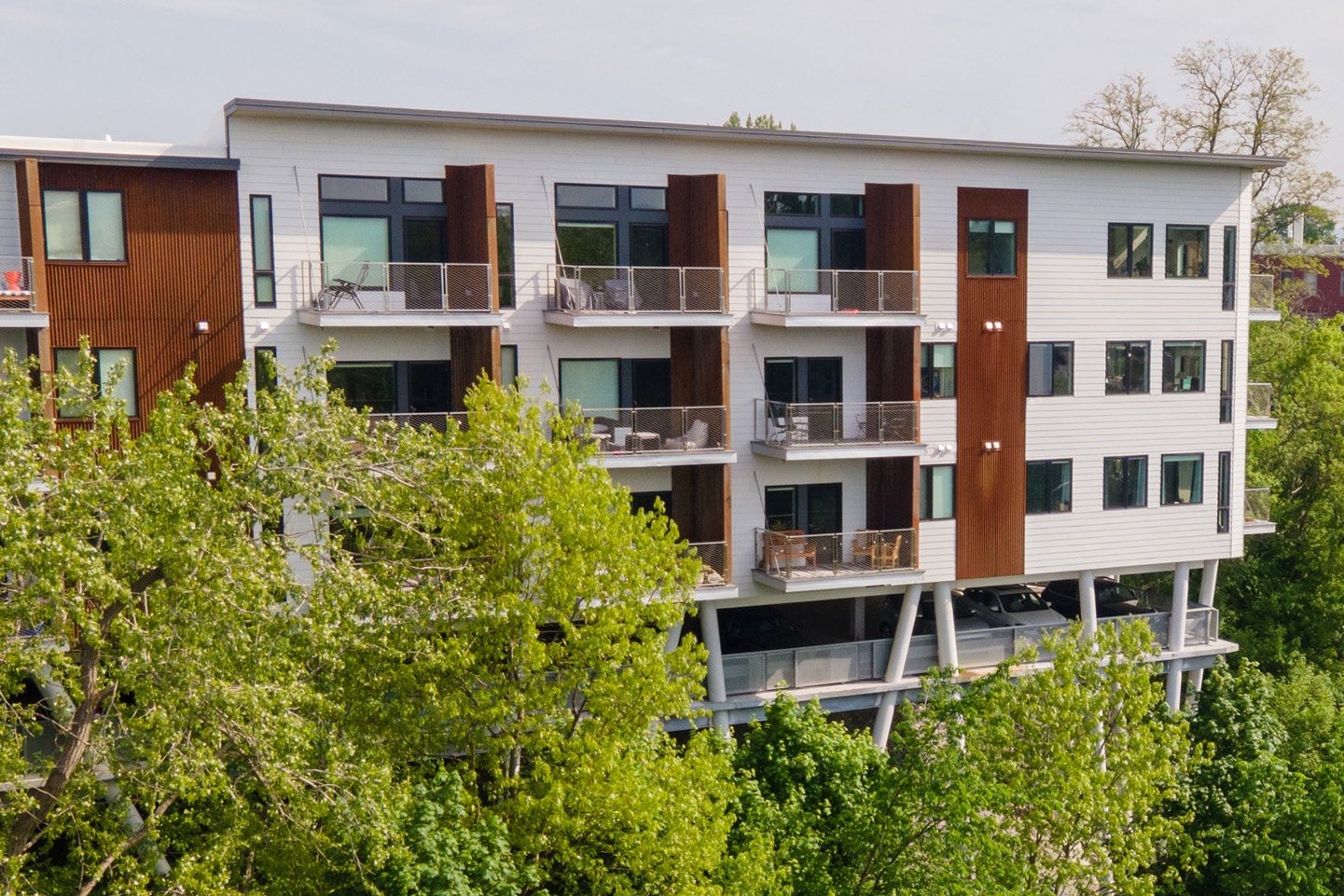 Modular Railing Systems in One Lakeview