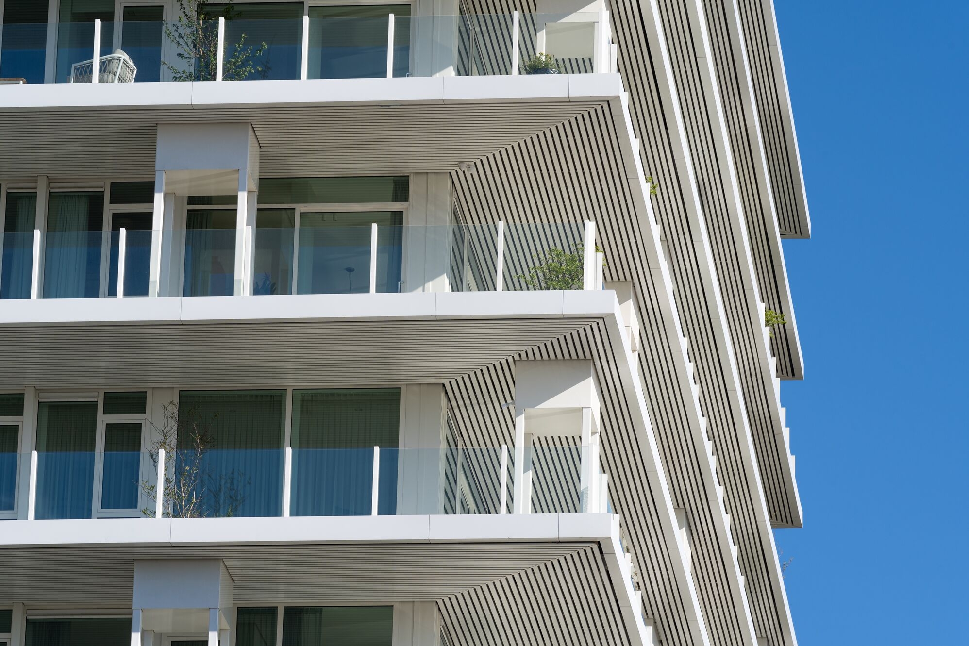 Metal Ceilings - Exterior Open Ceiling 70U