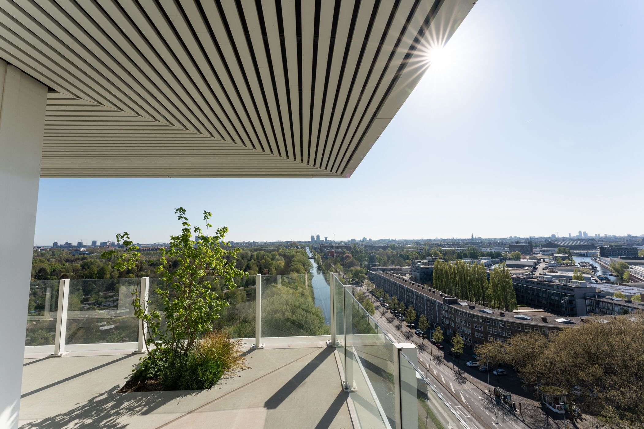 Metal Ceilings - Exterior Open Ceiling 70U