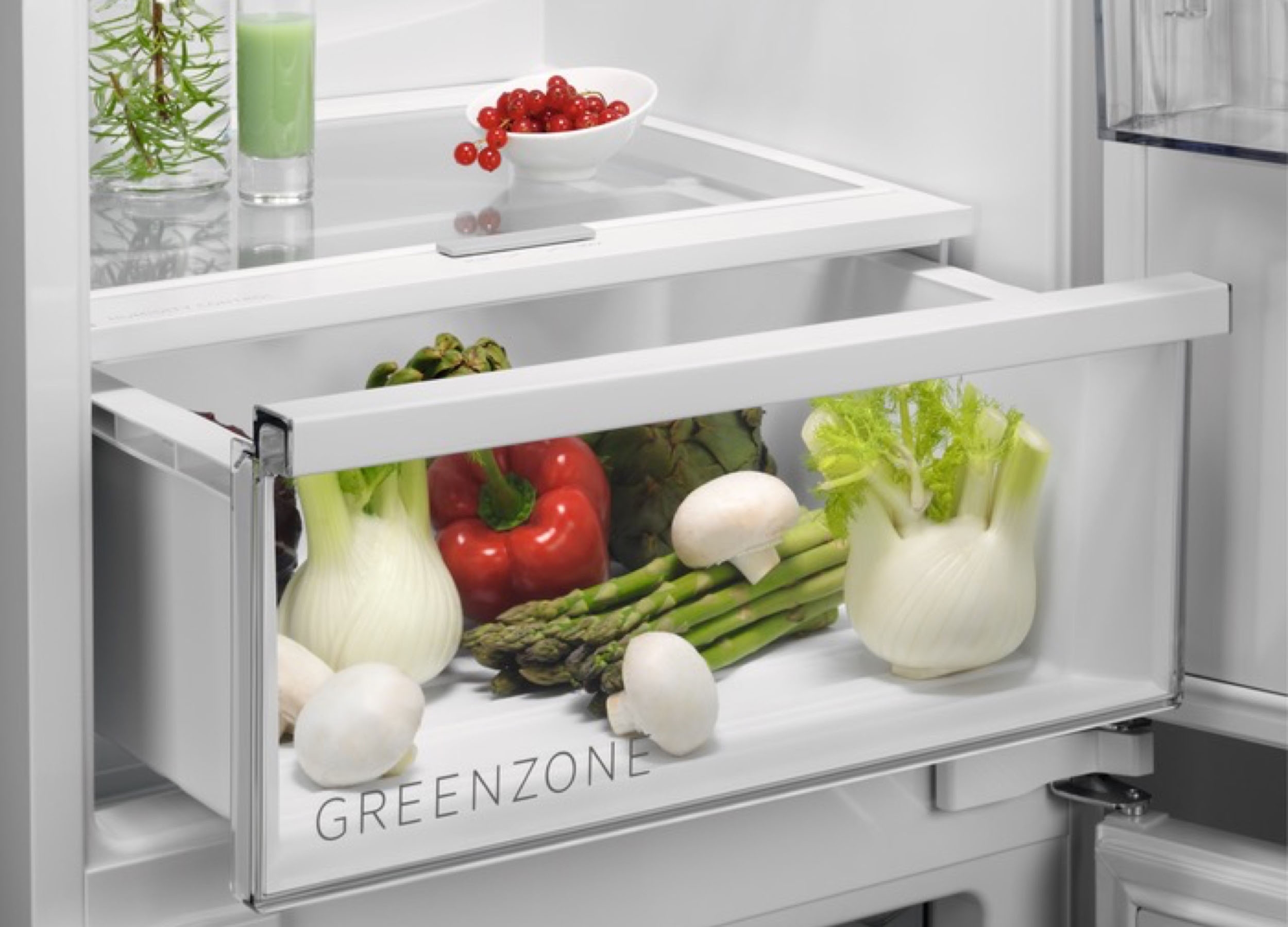 Kitchen Appliances - AEG Fridge Freezers