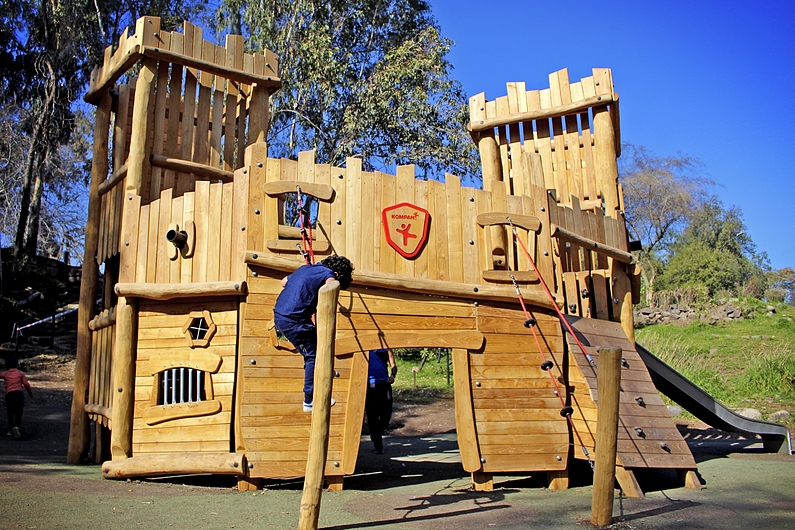 Juegos infantiles en Parque Cerro San Crist bal de Urbanplay