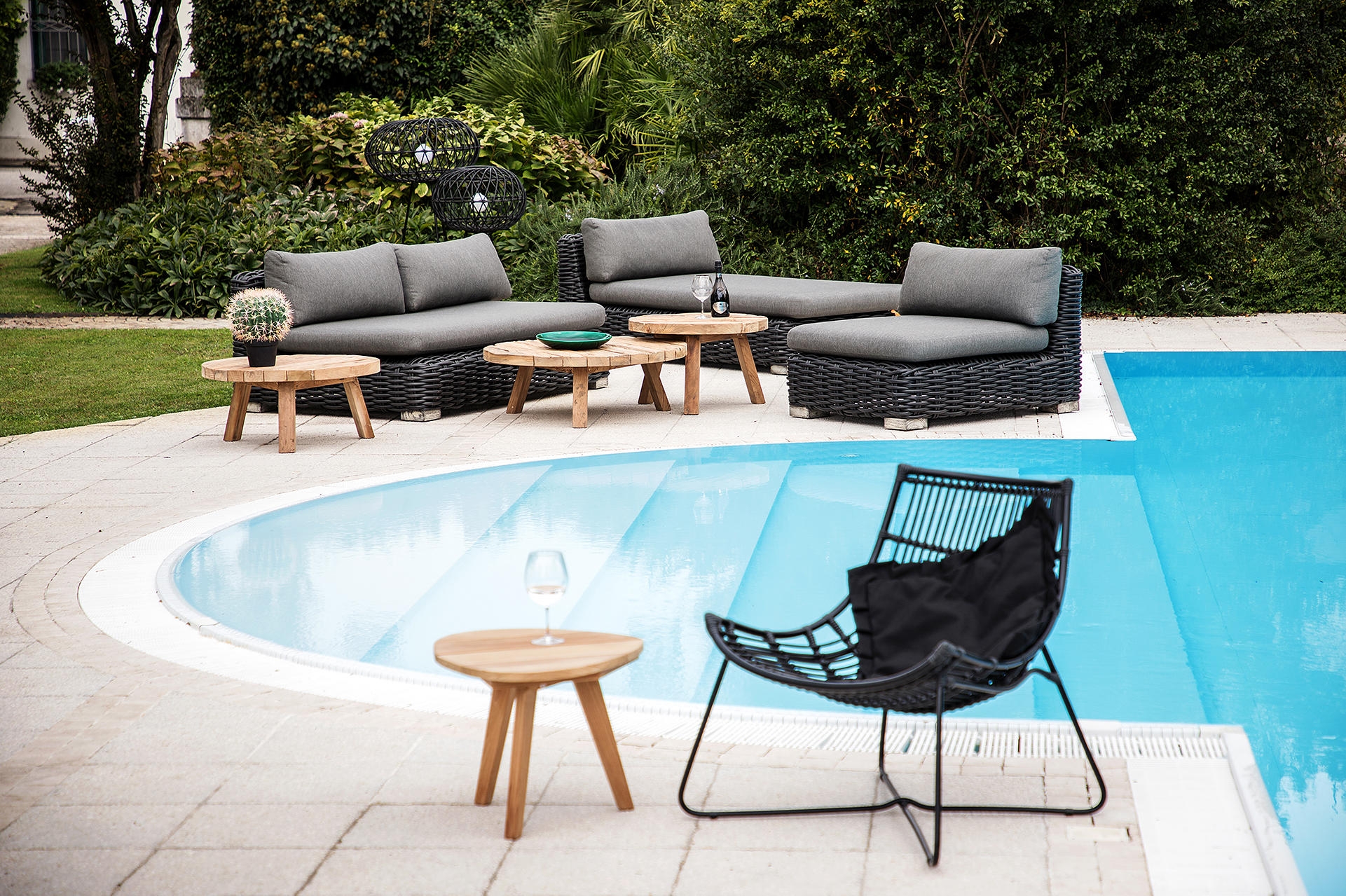 Outdoor Furniture - Bubble