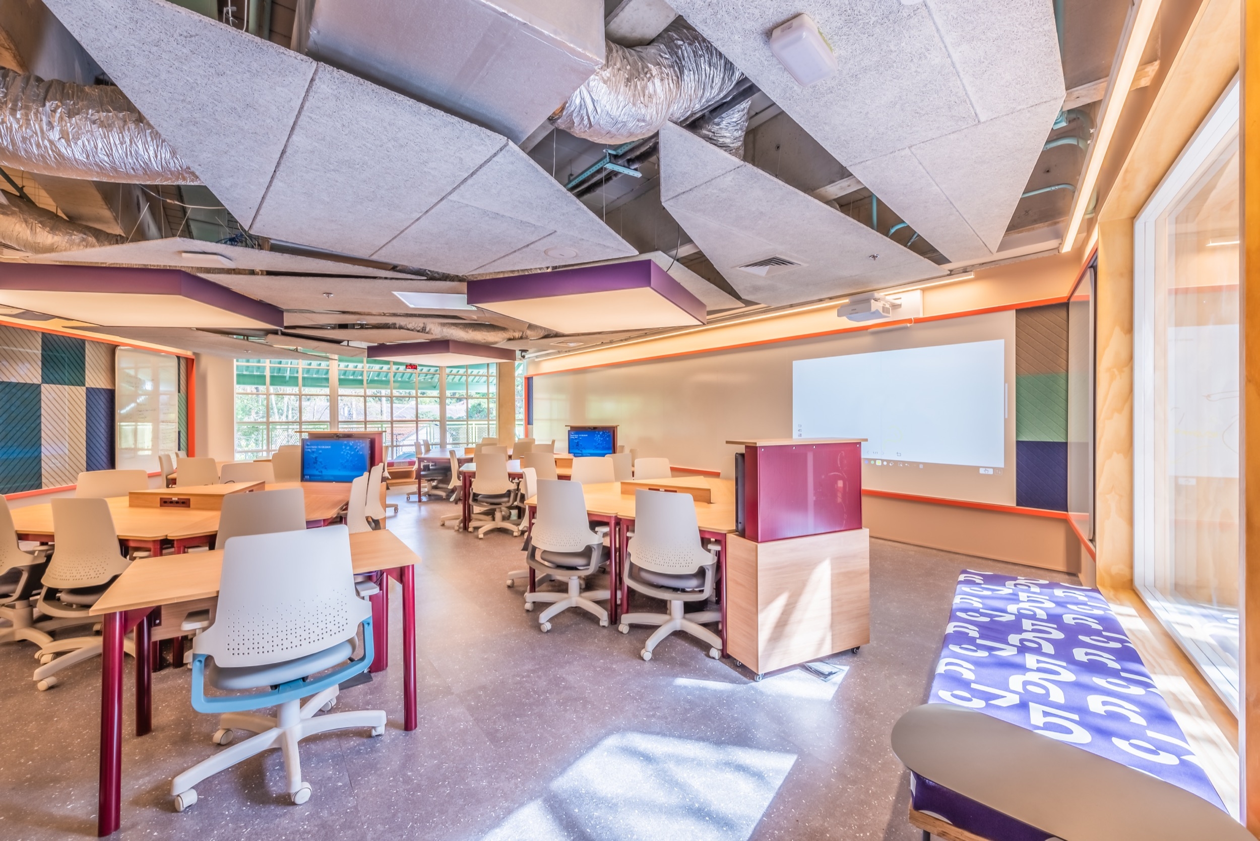 Lighting System in Inteli Educational Complex