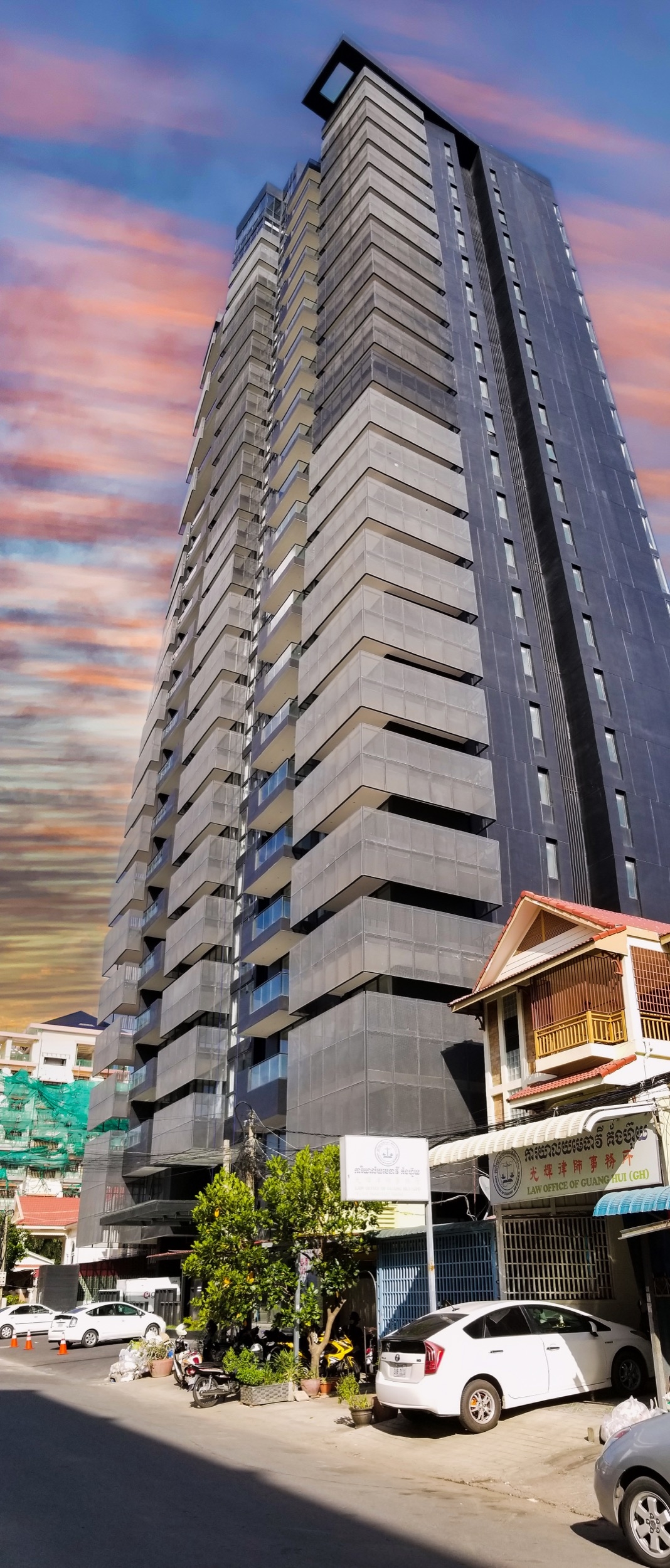 Robotic Parking System in Mixed-Use Building