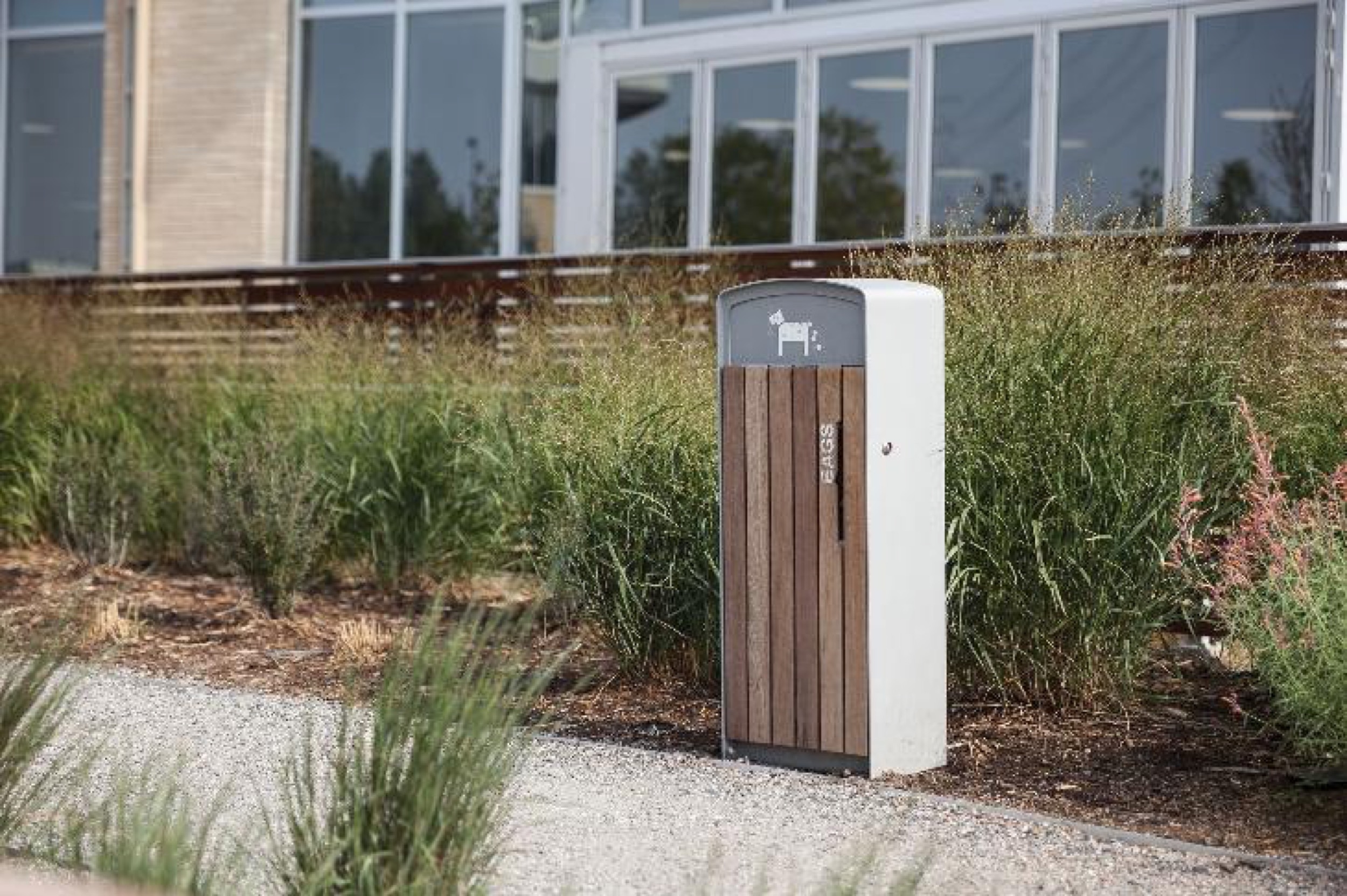 Basureros exteriores - Prax