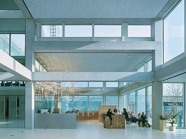 HSG Learning Center l Photo by Roland Halbe