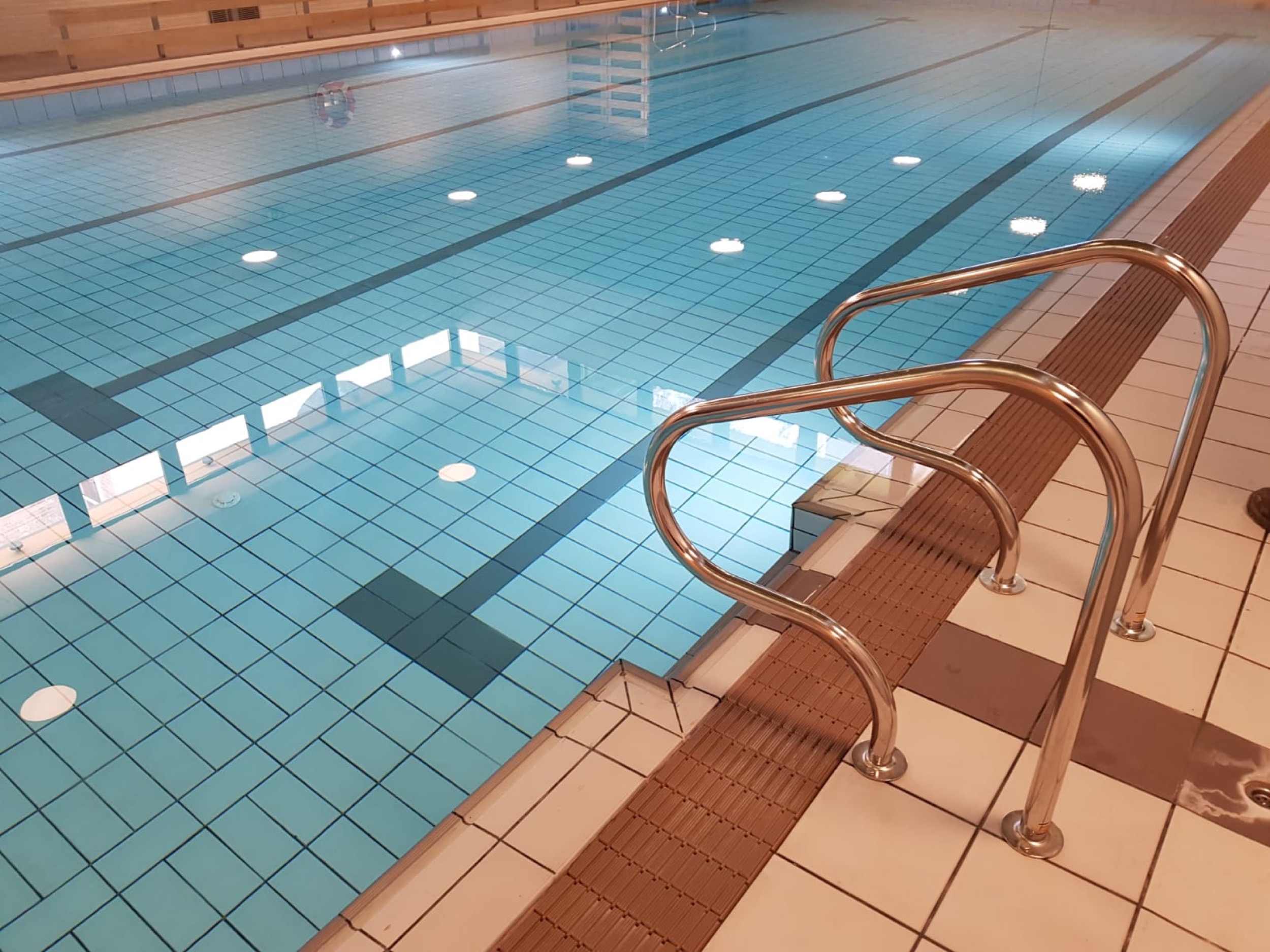 Technical Flooring in Public Pools Projects