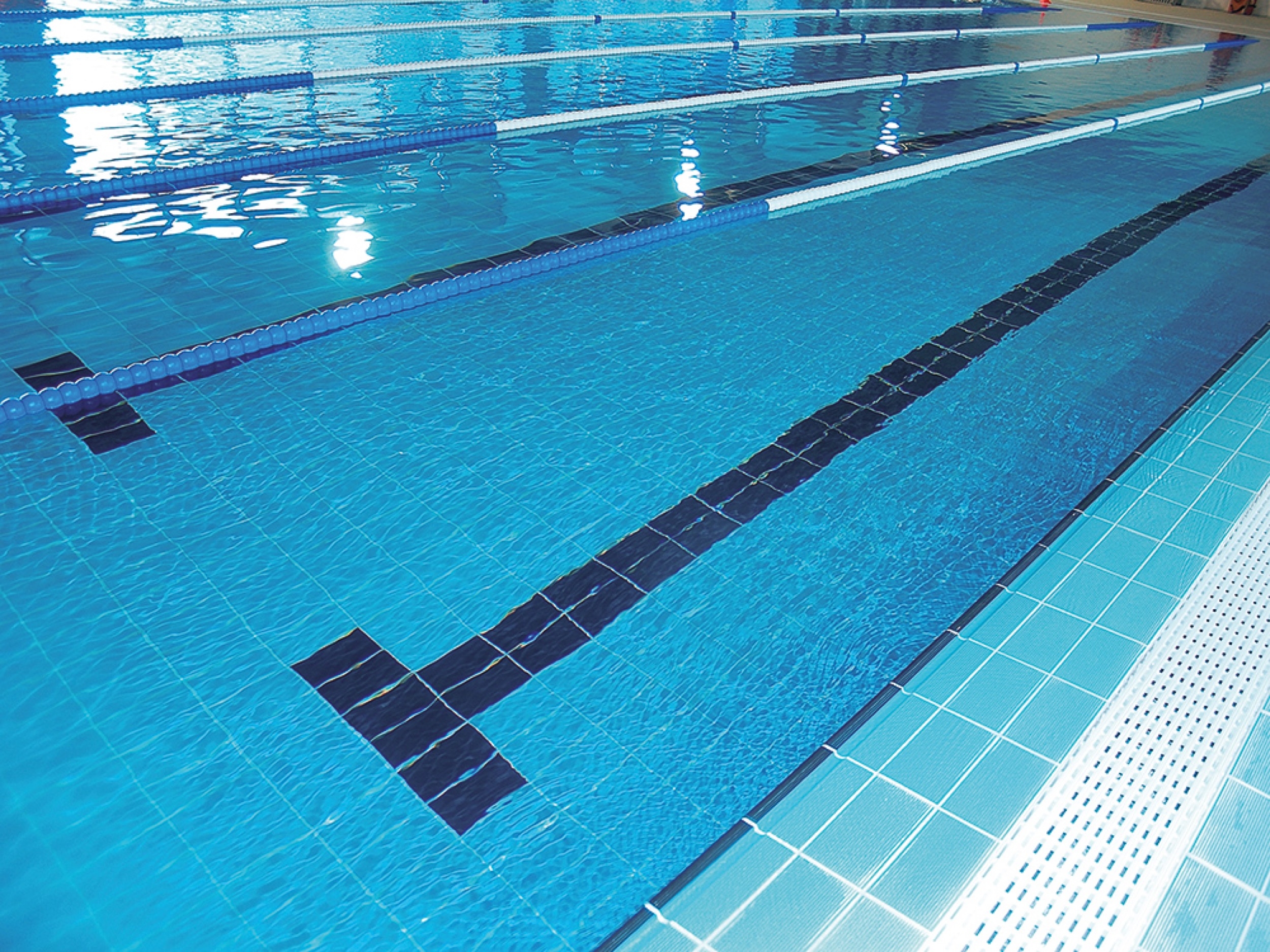 Technical Flooring in Public Pools Projects