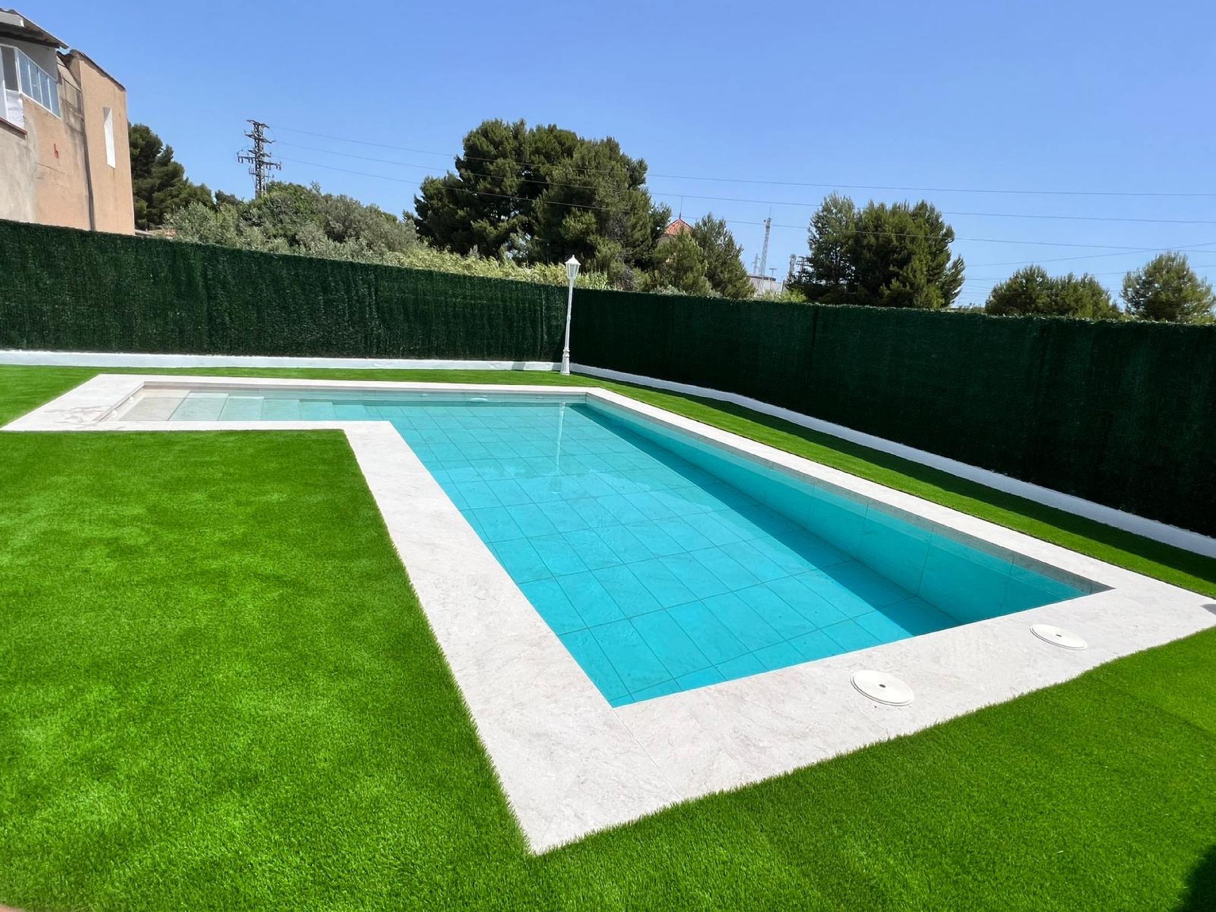 Flooring in Private Pools Projects