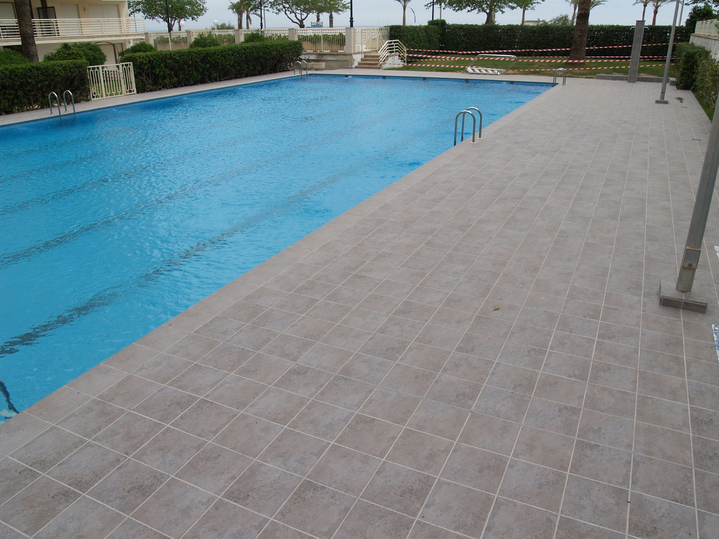 Flooring in Private Pools Projects