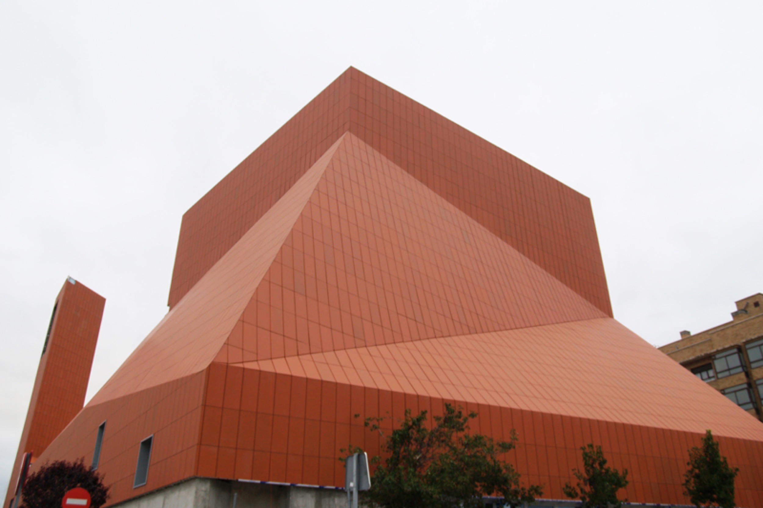 Ventilated Facade Systems in Building Projects