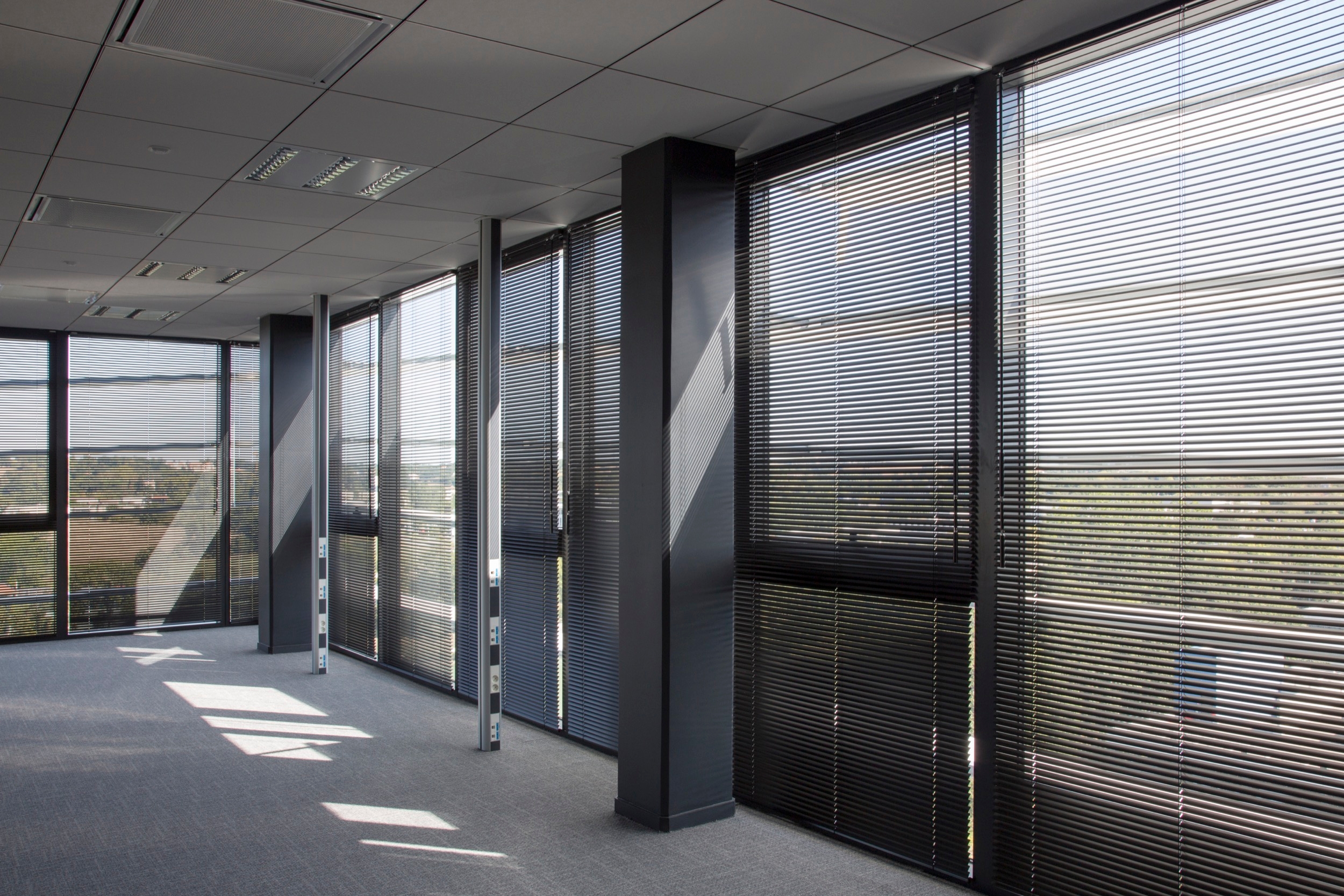 Aluminum Venetian Blinds in Thales Buildings