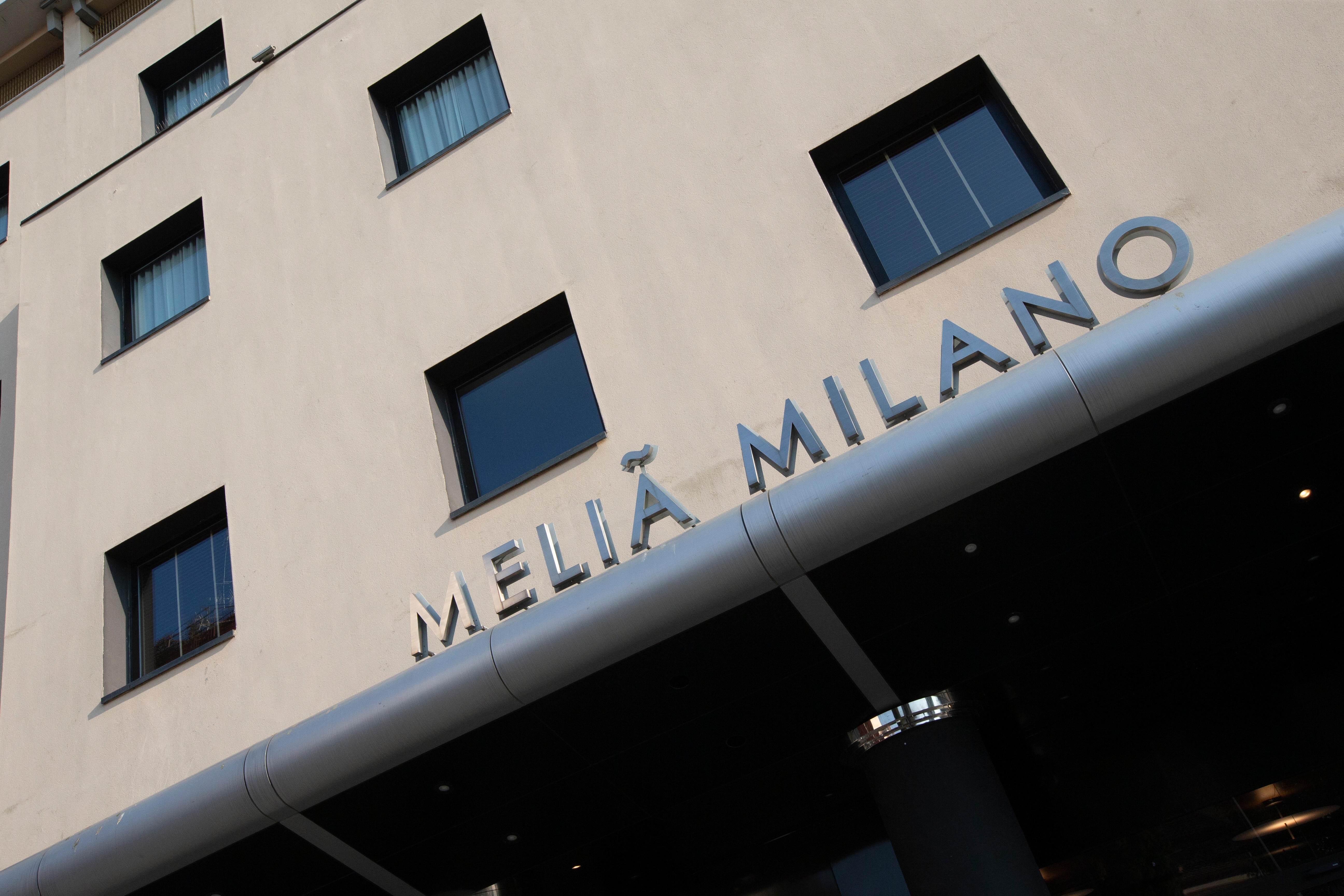 Wooden Venetian Blinds in Meliá Milano Hotel