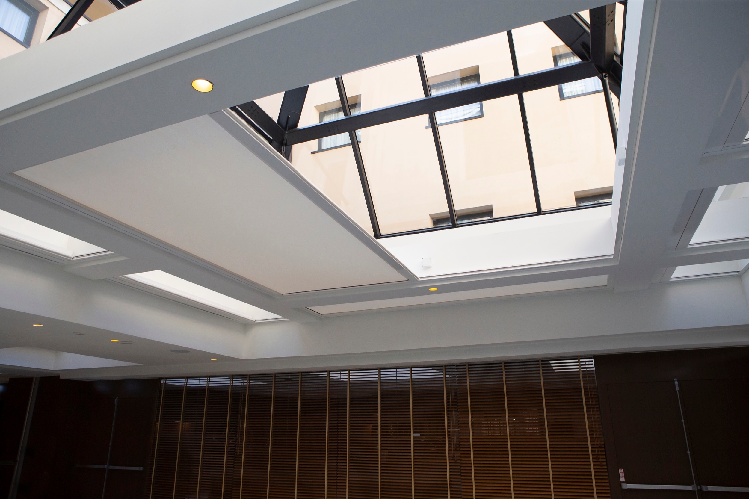 Wooden Venetian Blinds in Meliá Milano Hotel