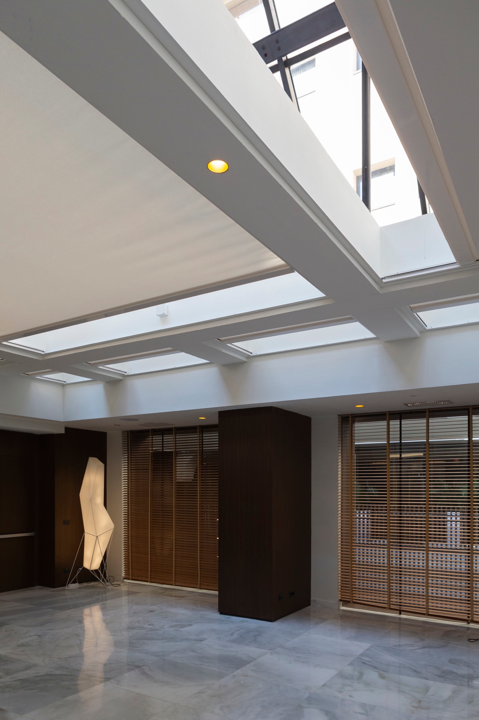 Wooden Venetian Blinds in Meliá Milano Hotel