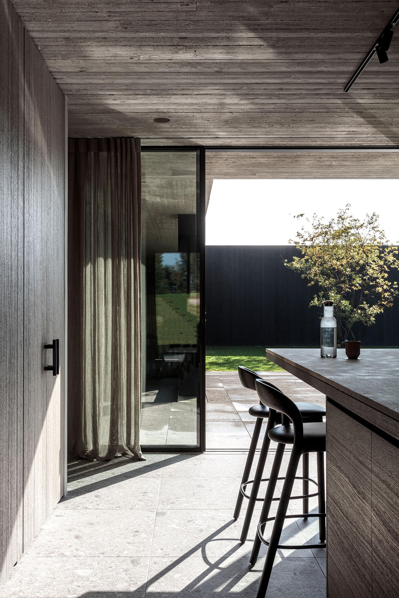 Sliding and Fixed Windows in Villa RS