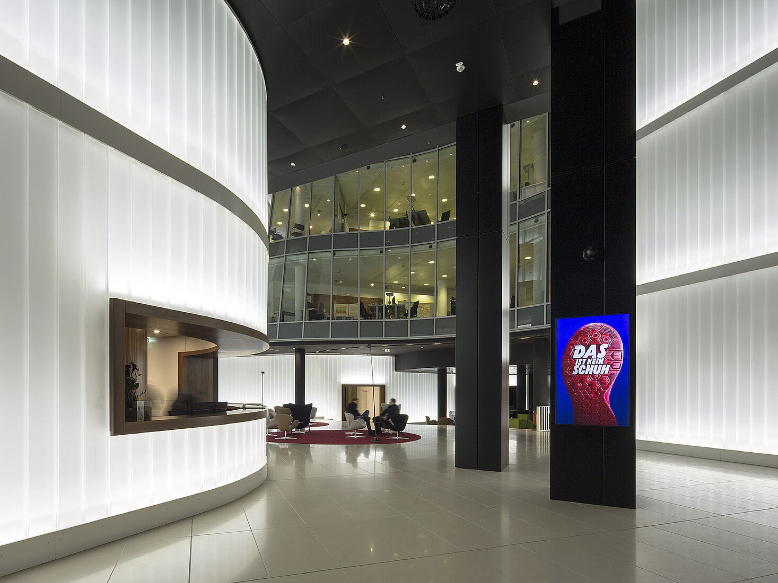 Profiled Glass in The Eurotheum Building