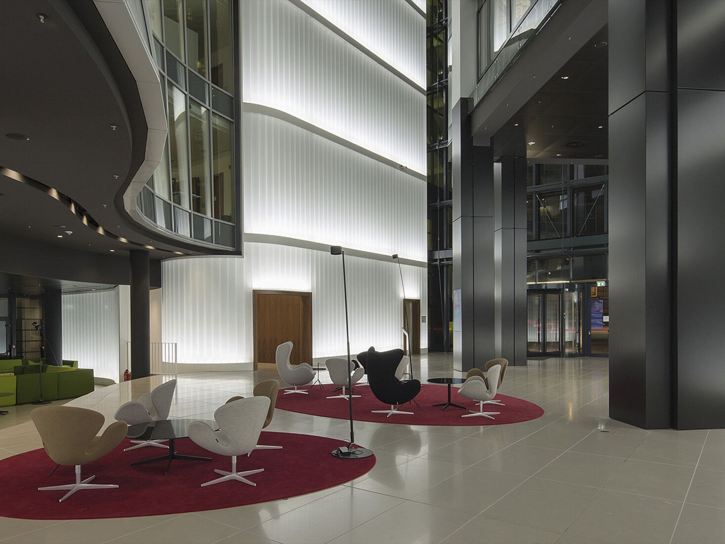 Profiled Glass in The Eurotheum Building