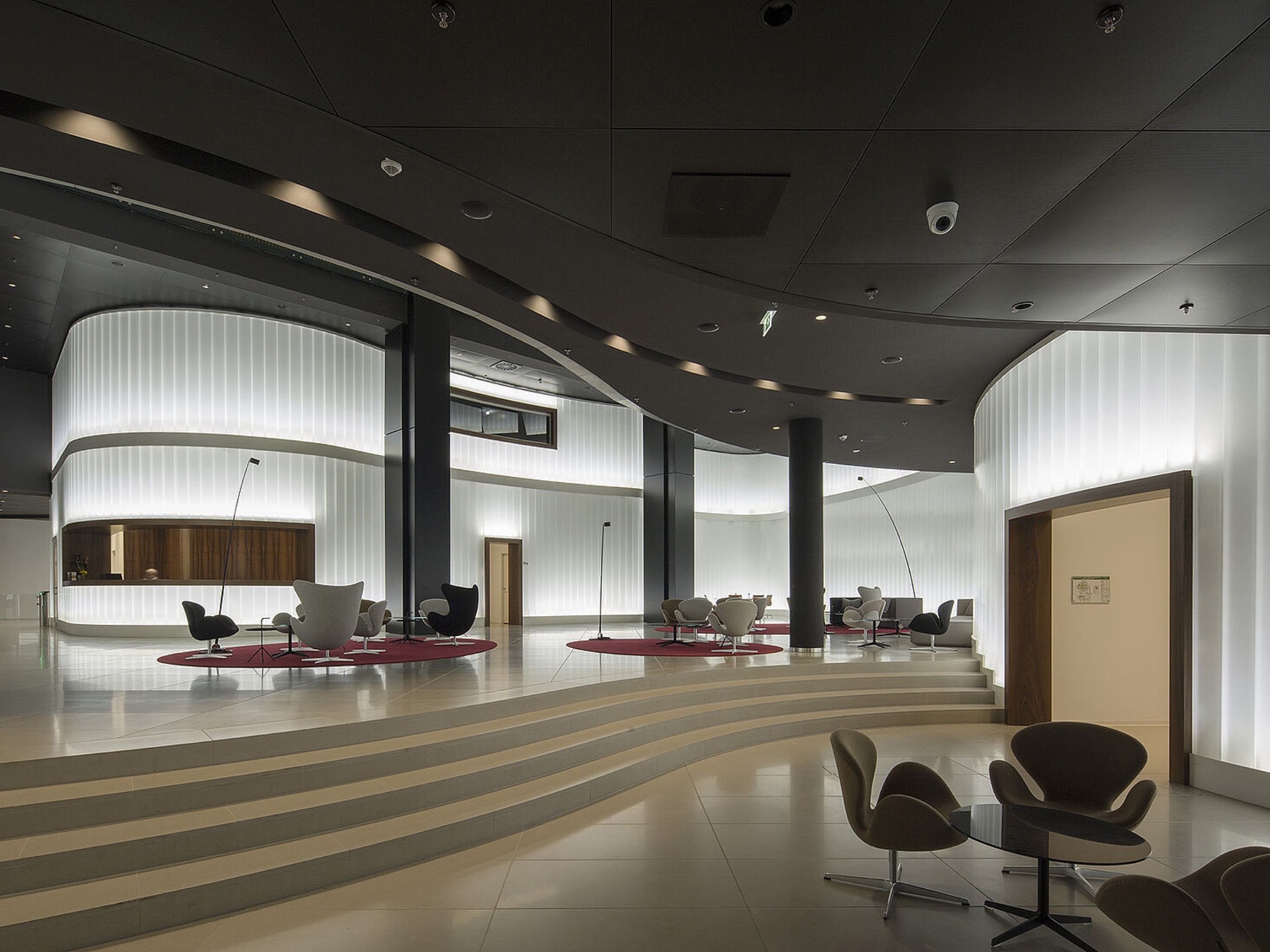 Profiled Glass in The Eurotheum Building