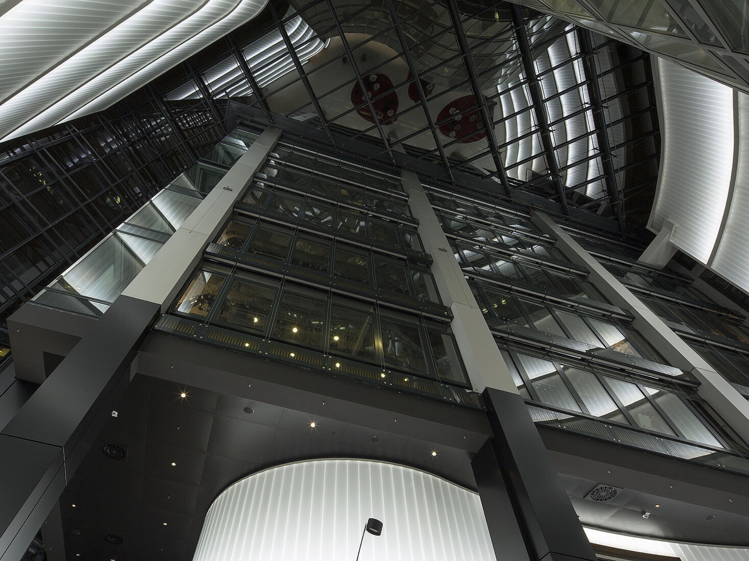 Profiled Glass in The Eurotheum Building