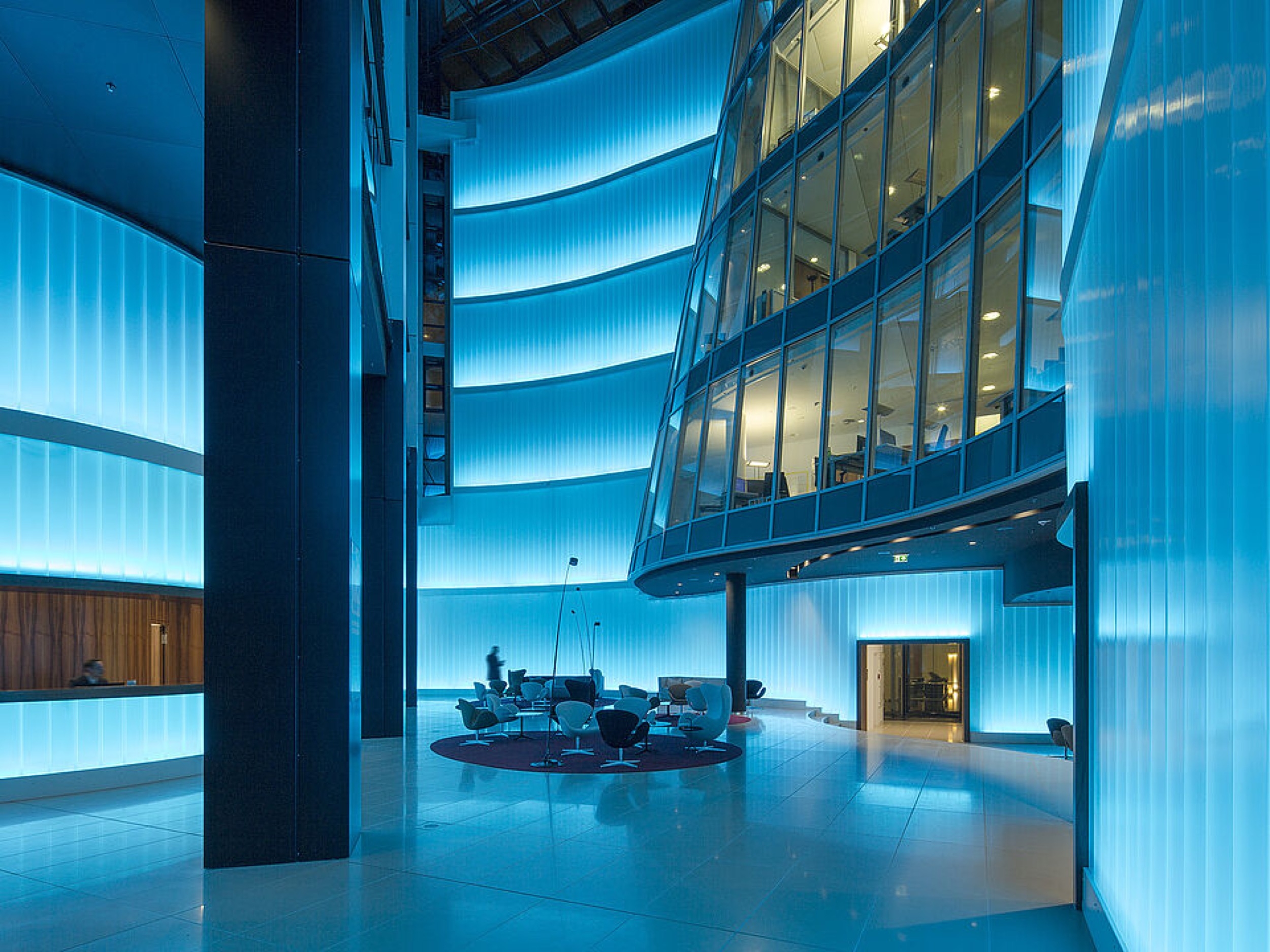 Profiled Glass in The Eurotheum Building