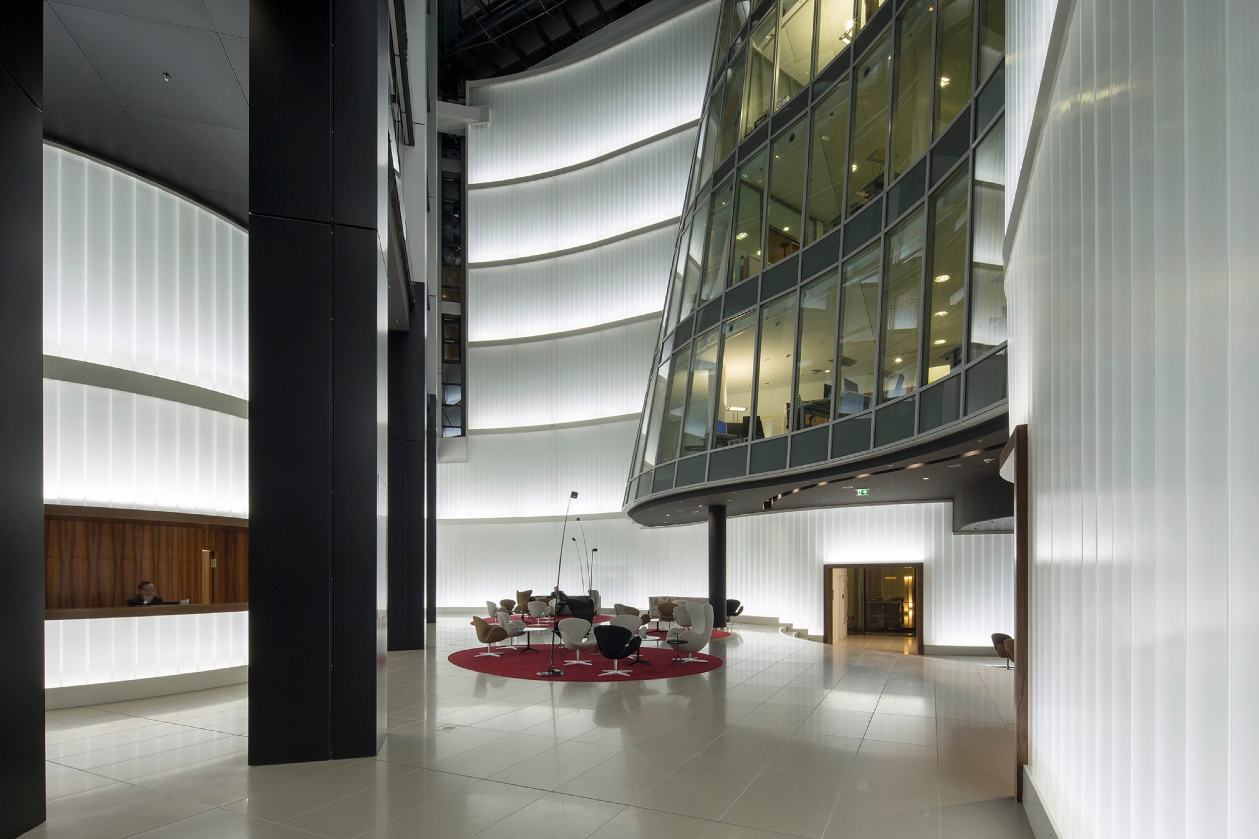 Profiled Glass in The Eurotheum Building