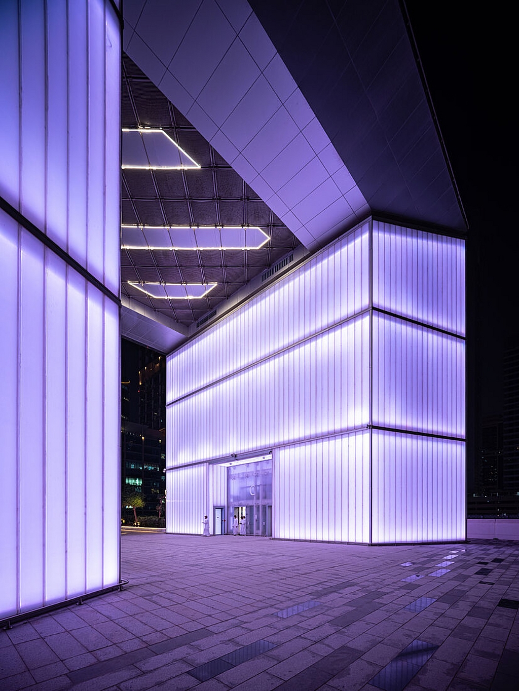 Profiled Glass in The Gate Building