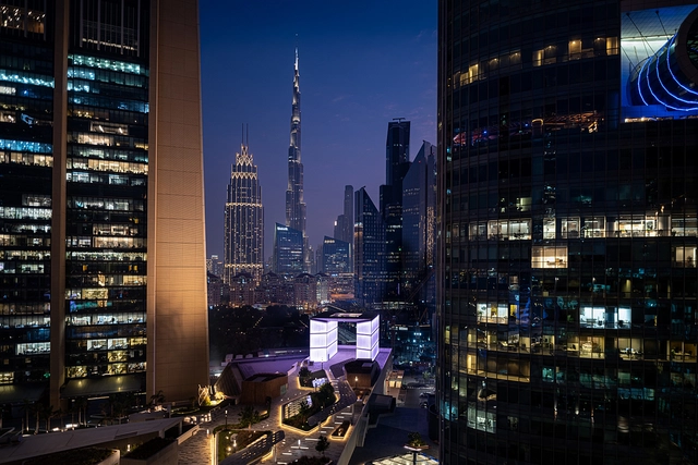 Profiled Glass in The Gate Building