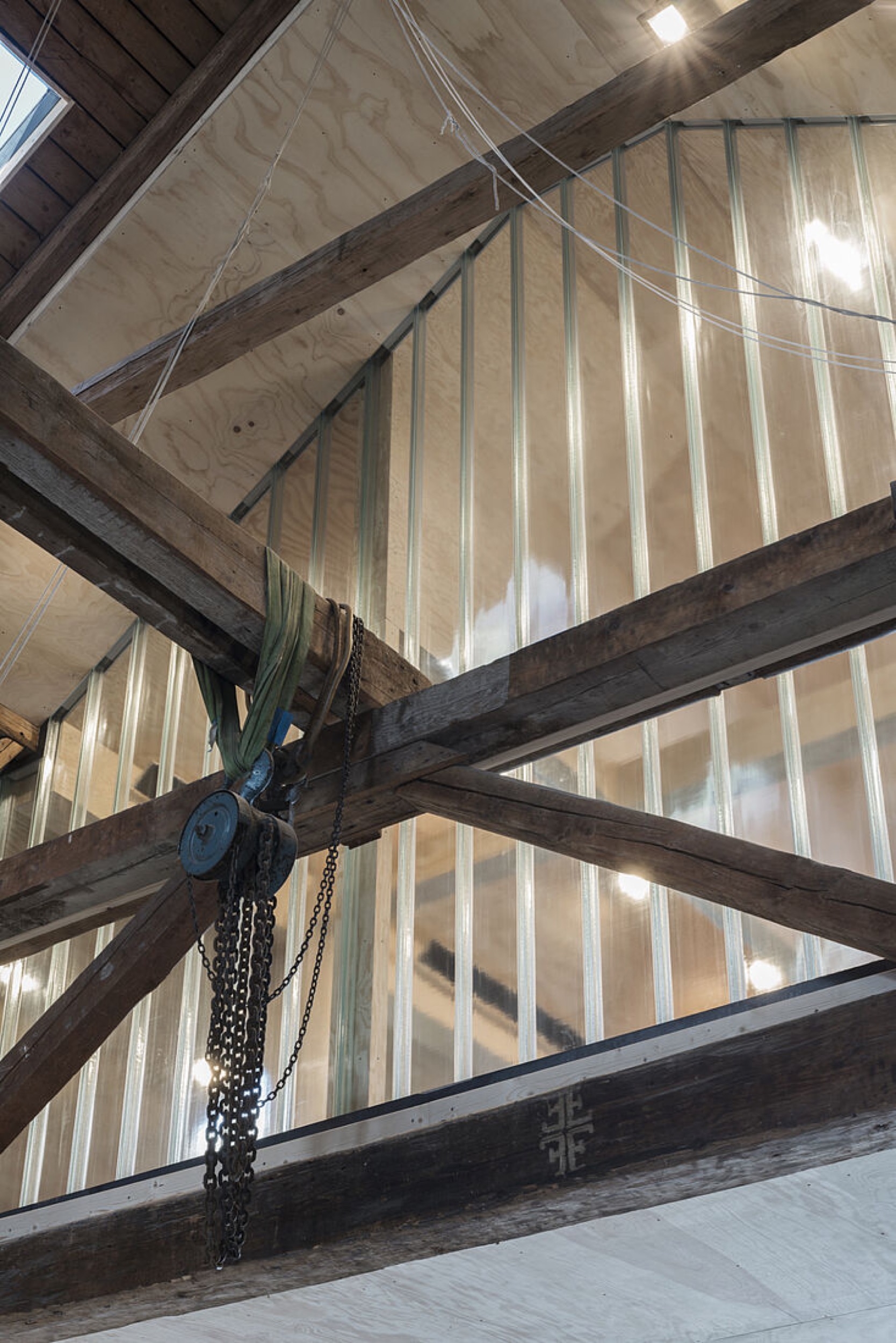 Profiled Glass in a Boathouse in Bavaria