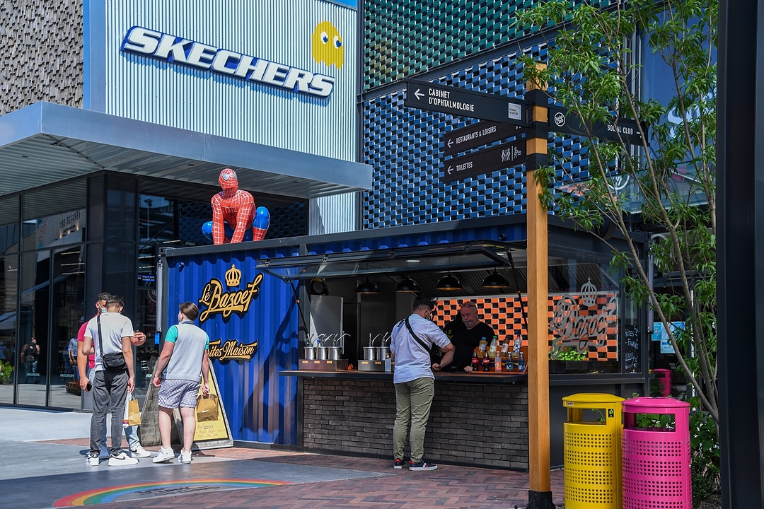 Gallery of Ceramic Textile Facade in Promenade Shopping Mall 8