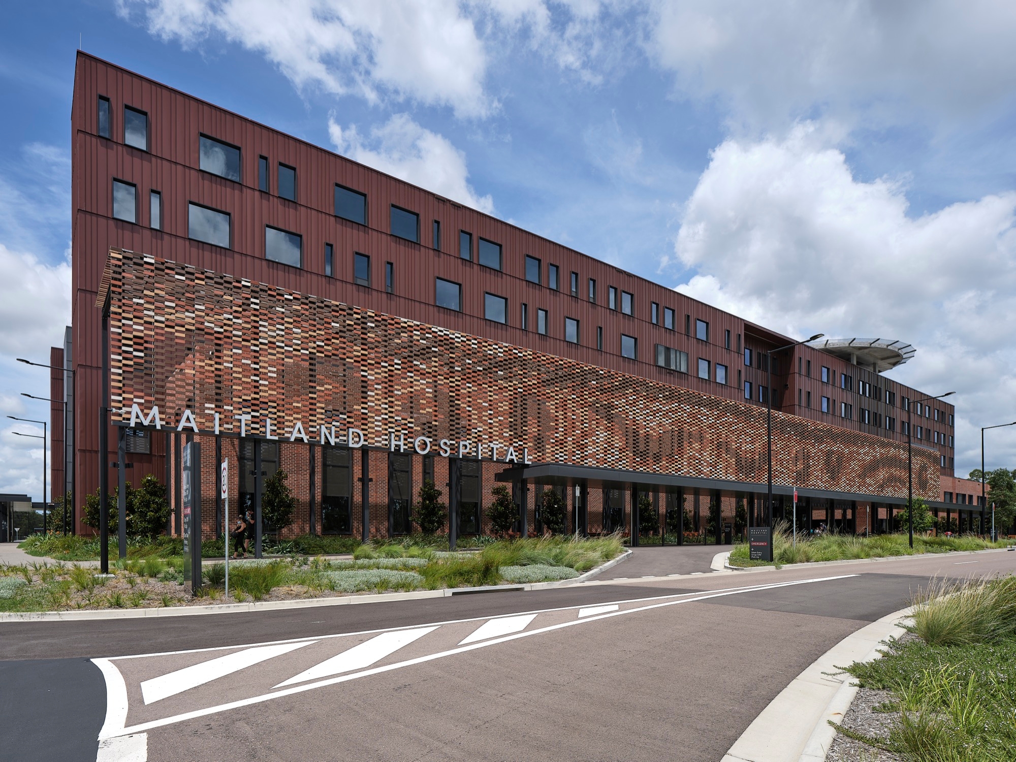 Ceramic Facade System in South Gales Hospital