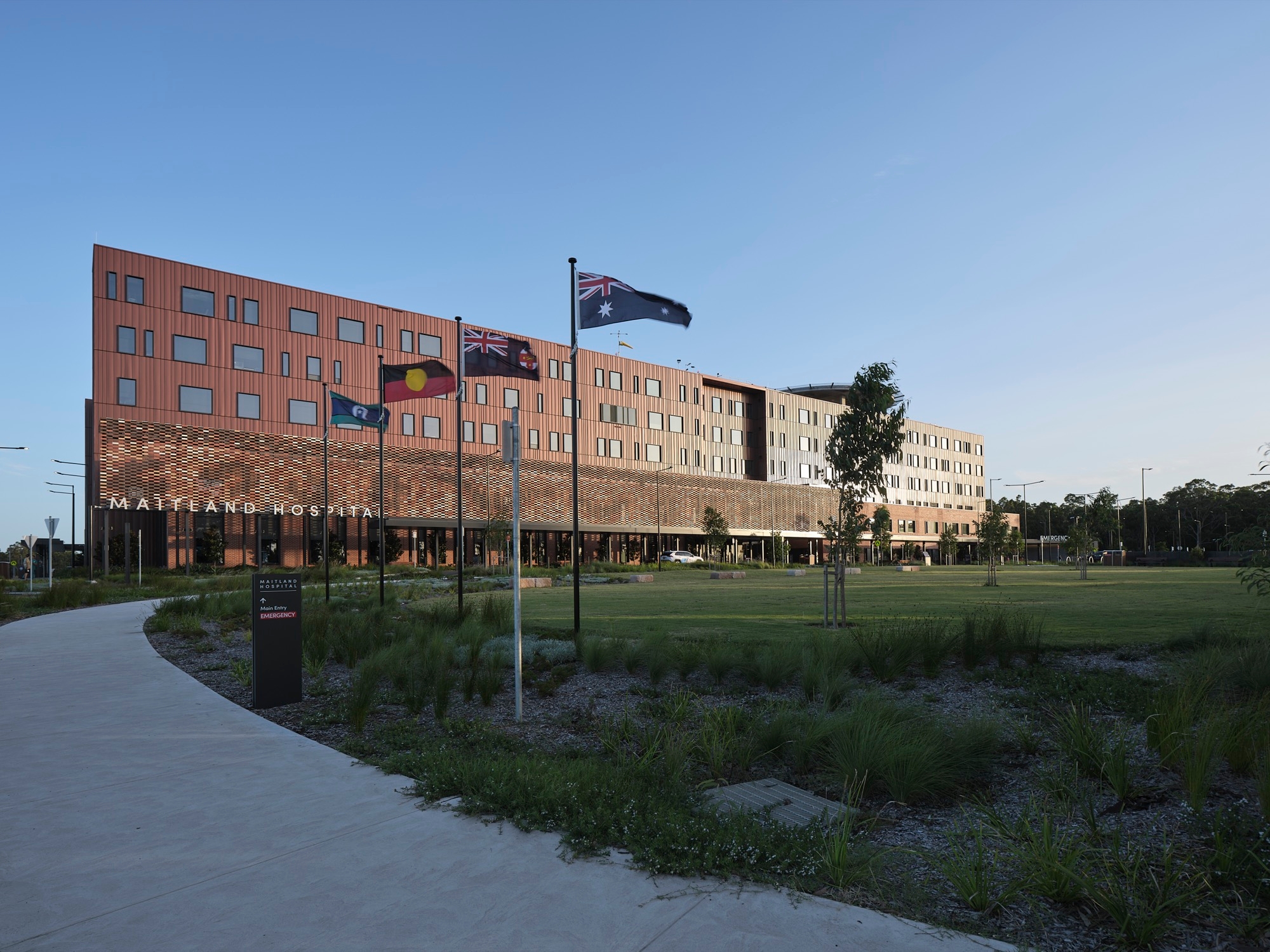 Ceramic Facade System in South Gales Hospital