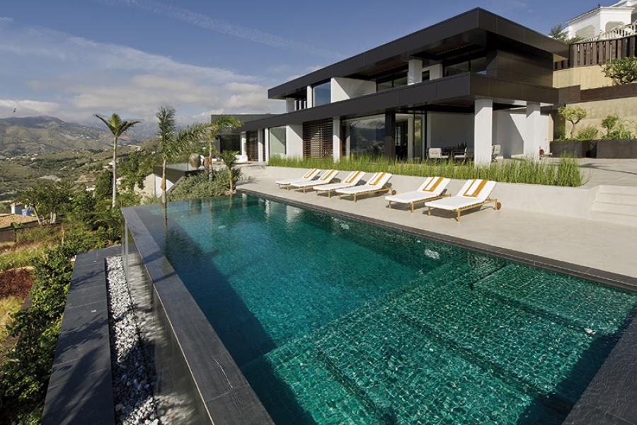 Composite Panels - STRUGAL SYSTEMS STB