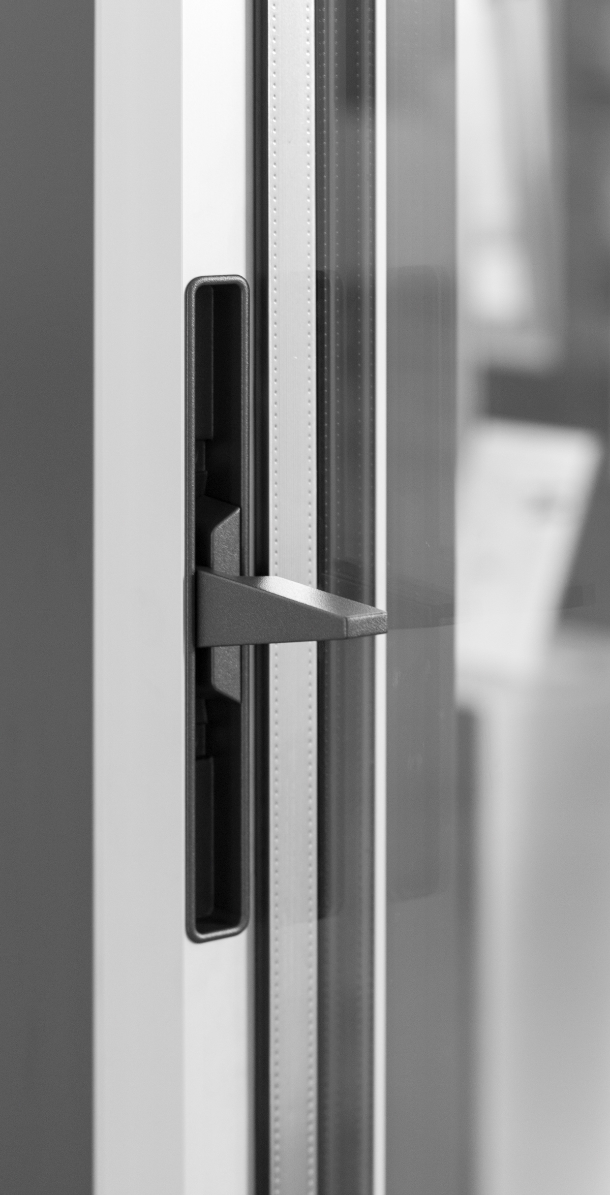 Handle with Invisible Opening - STRUGAL Invisible Hardware