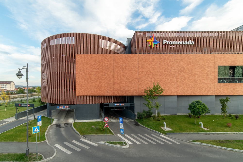 Ceramic Fabric Facade in the Promenade Sibiu Mall
