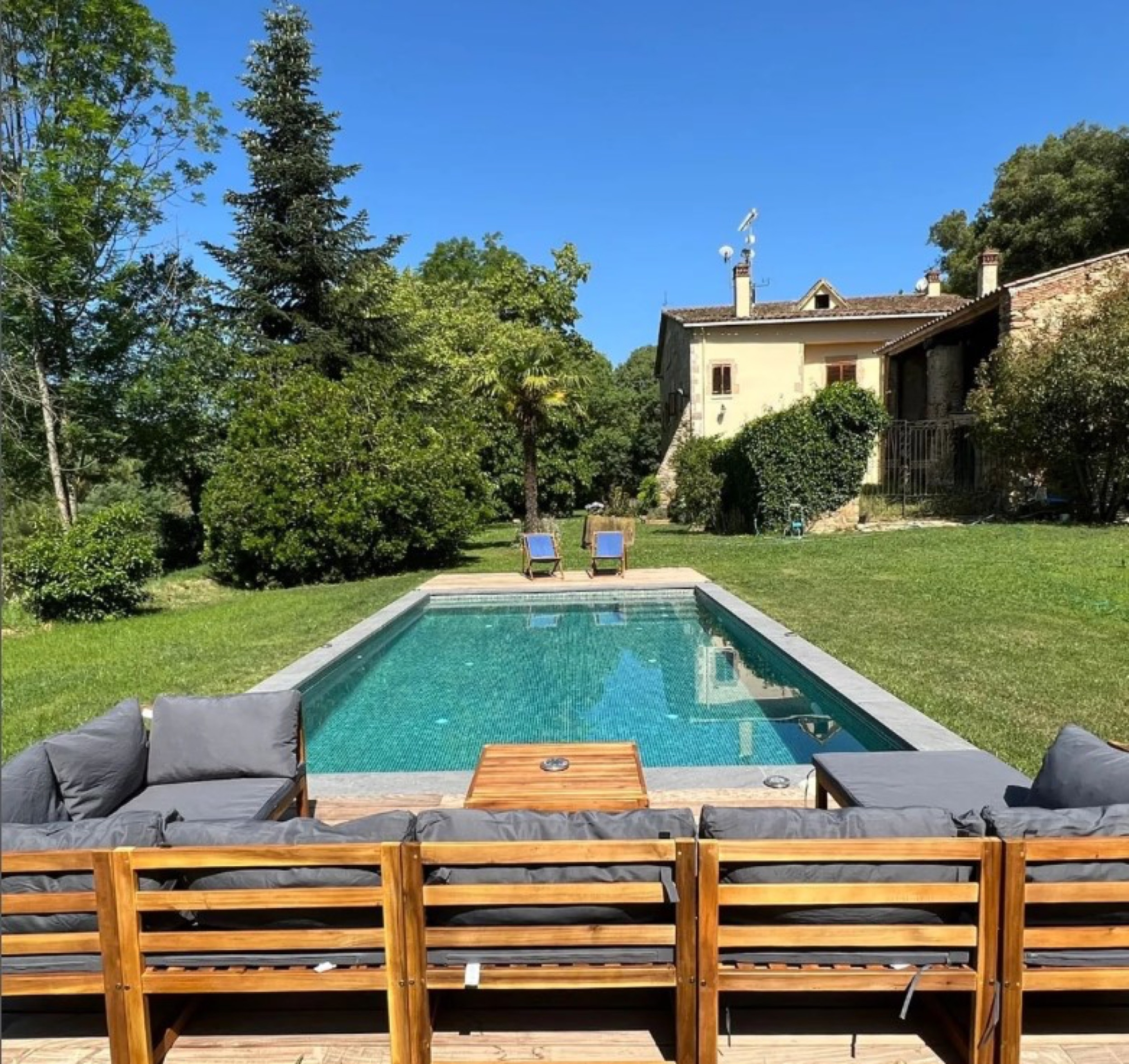 Residential and Pool Flooring - Stone