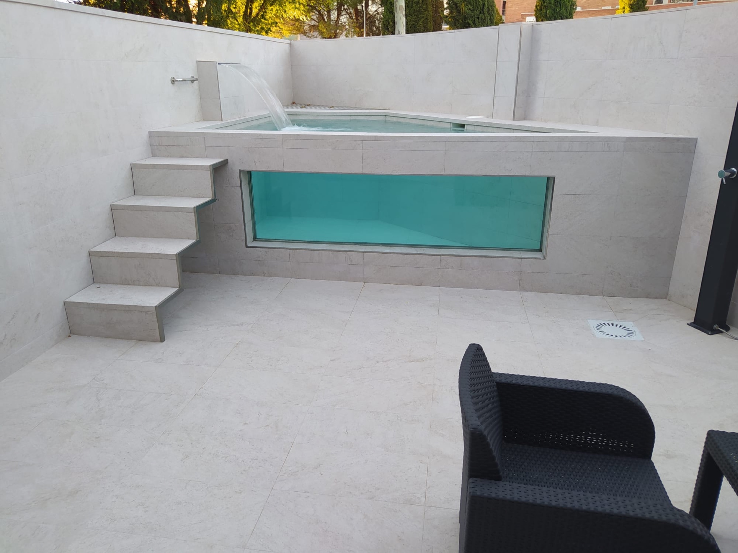 Residential and Pool Flooring - Evolution