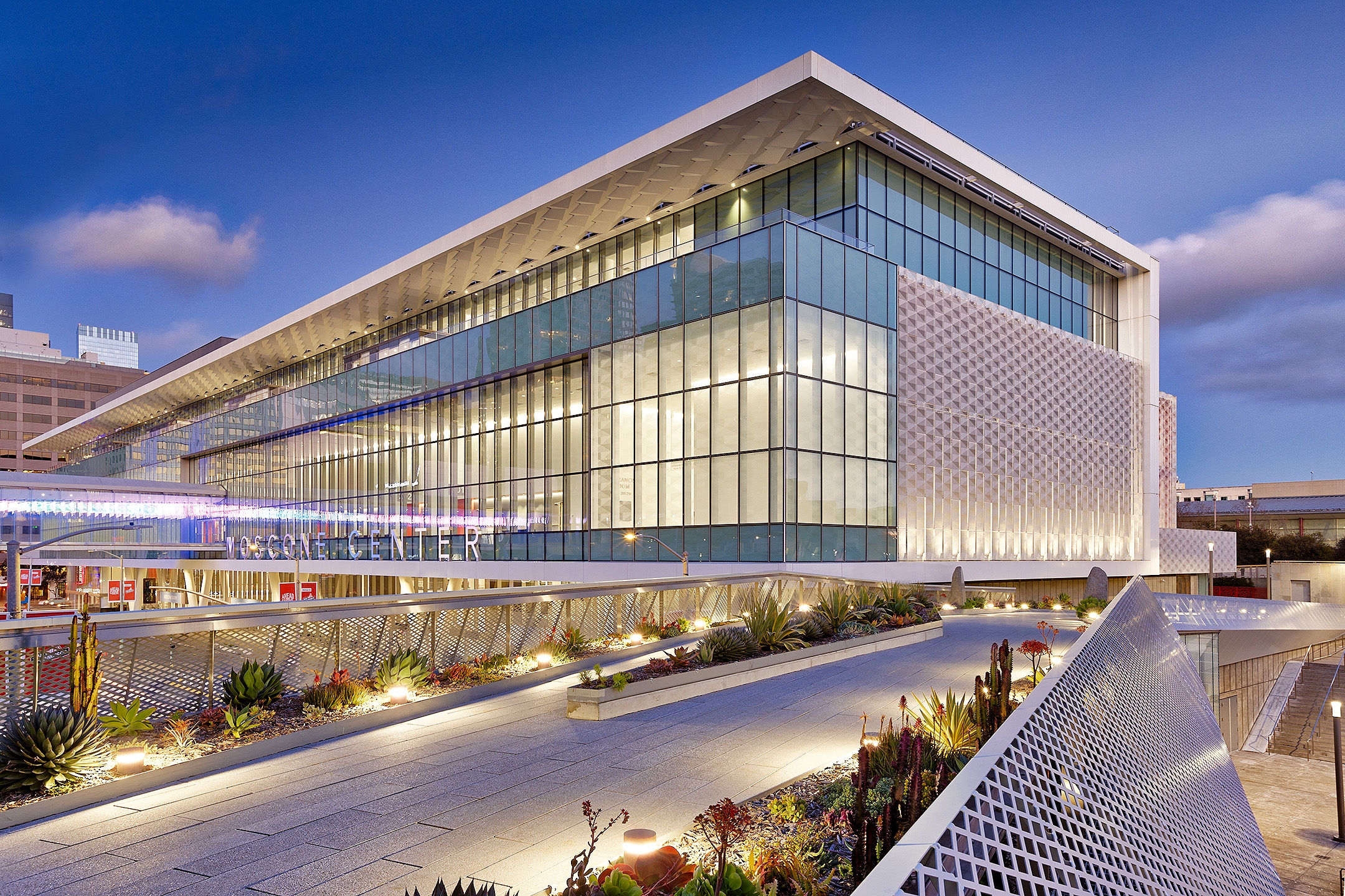 Wallscreens at Moscone Center