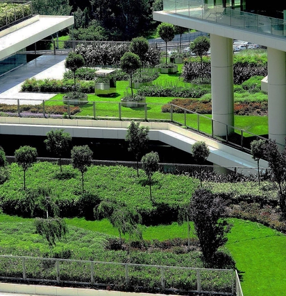 Sistemas ZinCo para techos verdes intensivos