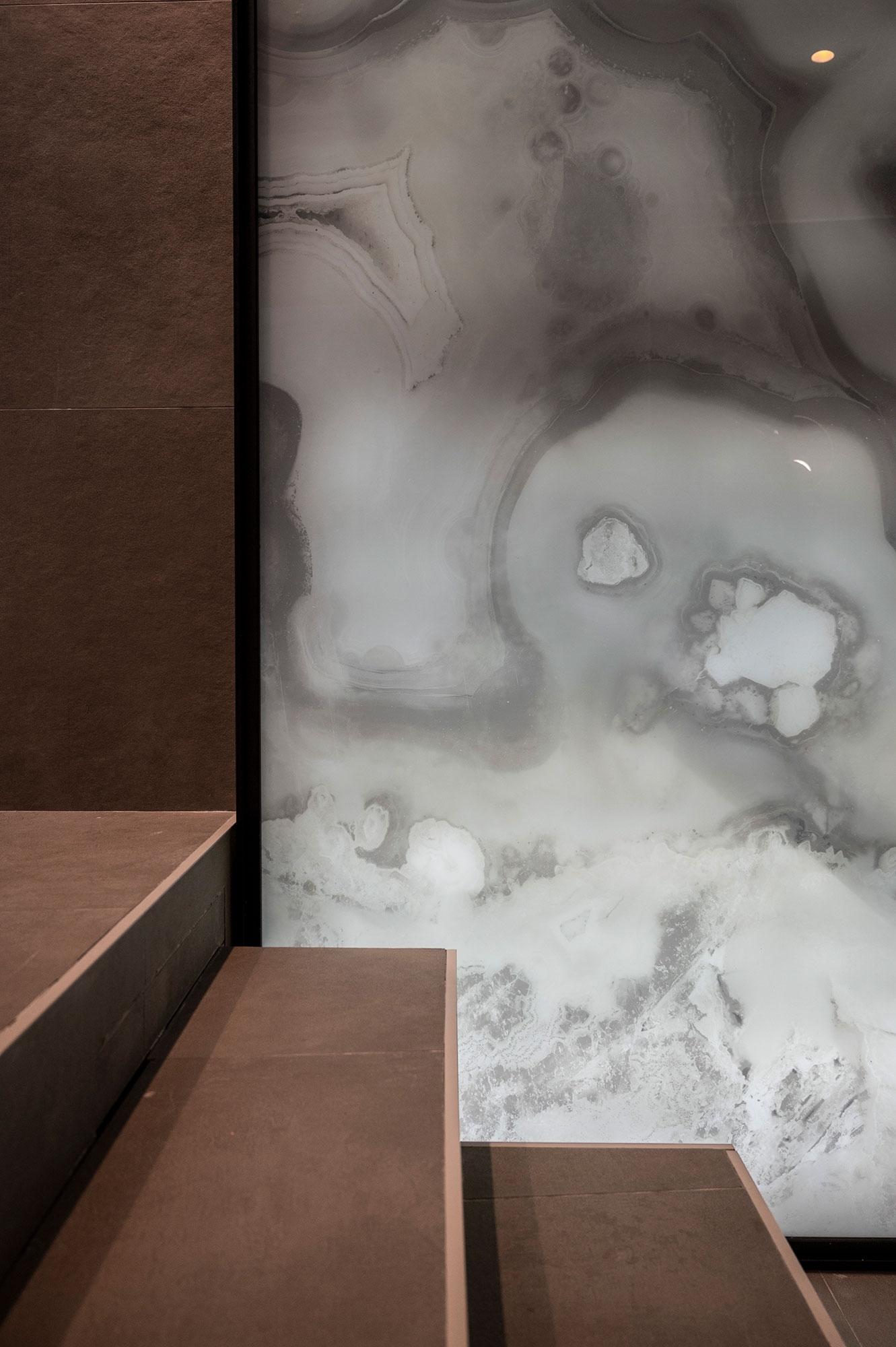 Wallpaper and Panels in Gold Suite & SPA