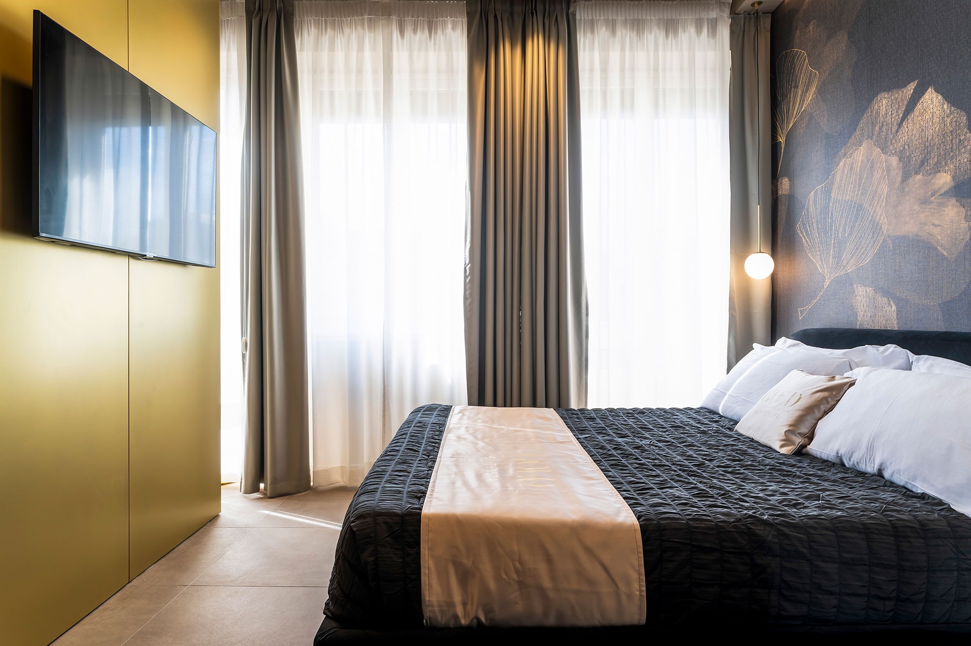 Wallpaper and Panels in Gold Suite & SPA